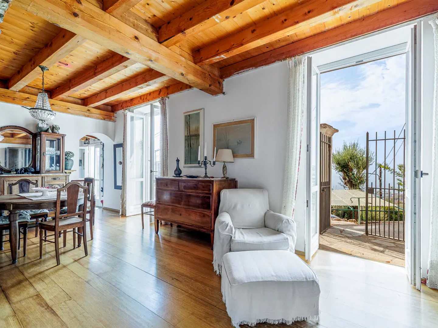 Maison à vendre - 4 pièces - 177m2 - Beausoleil (06240)