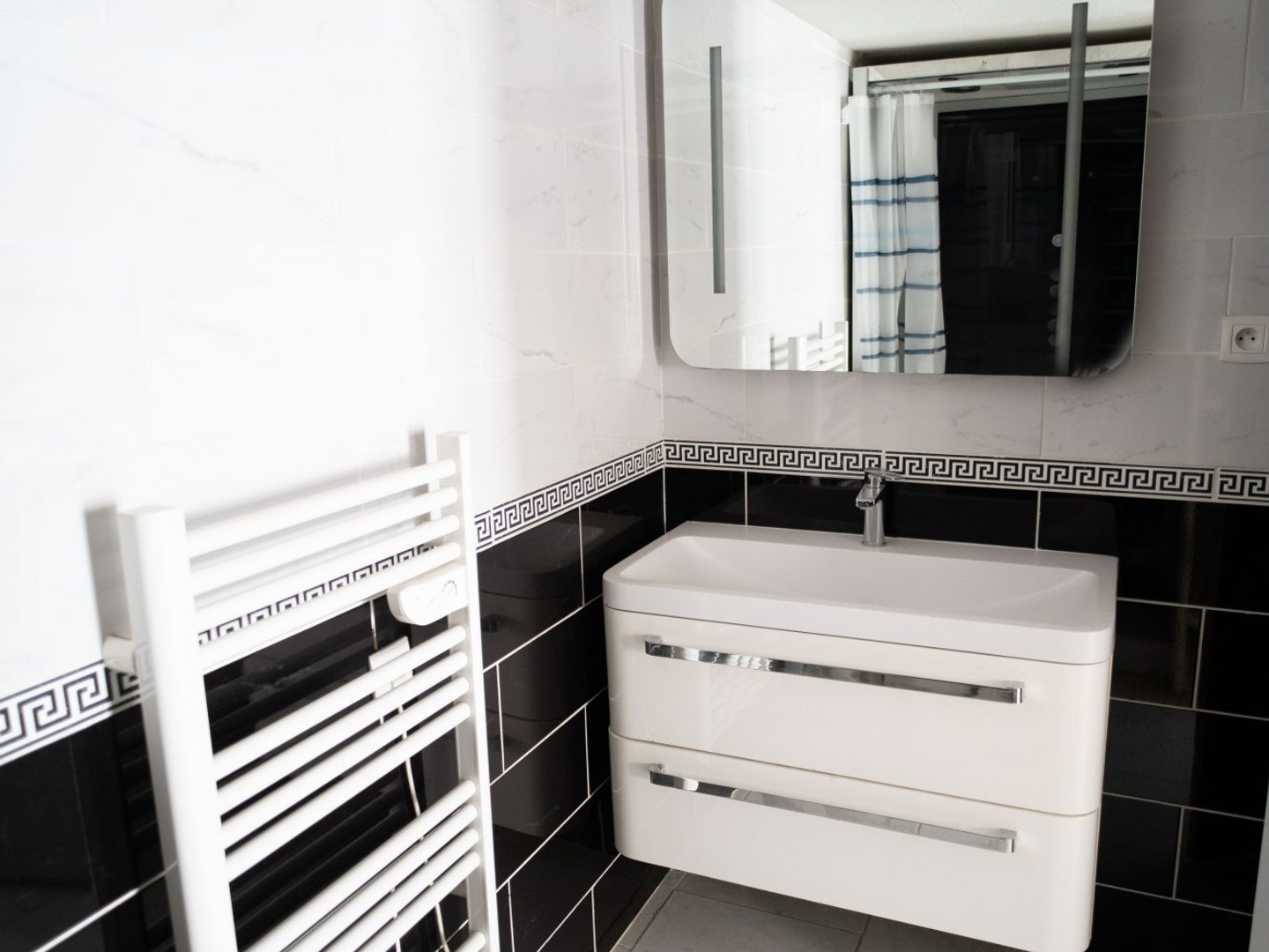 Immeuble à vendre - 92m2 - Draguignan (83300)