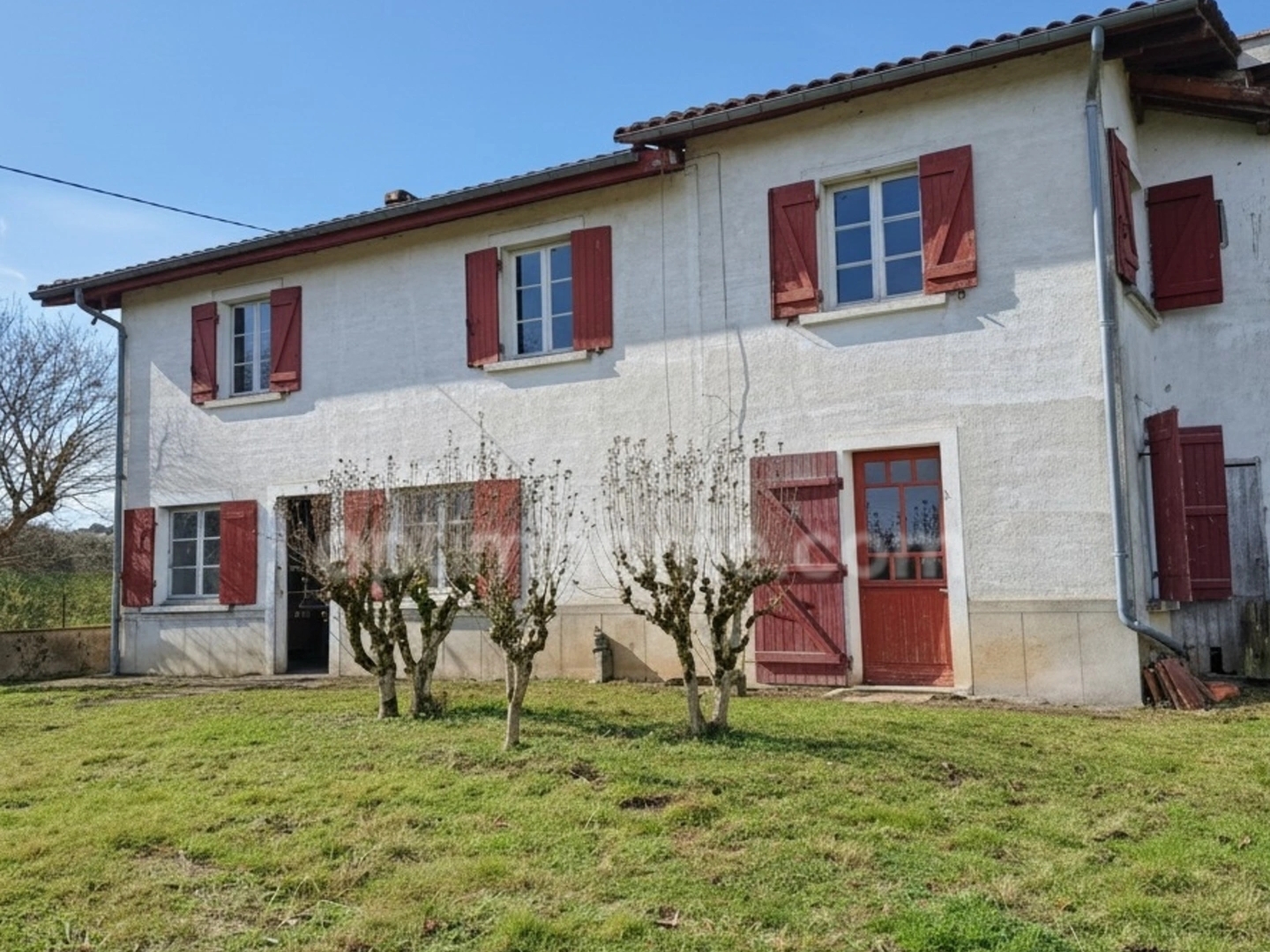 Immeuble à vendre - 11 pièces - 193m2 - Villeneuve-De-Marsan (40190)