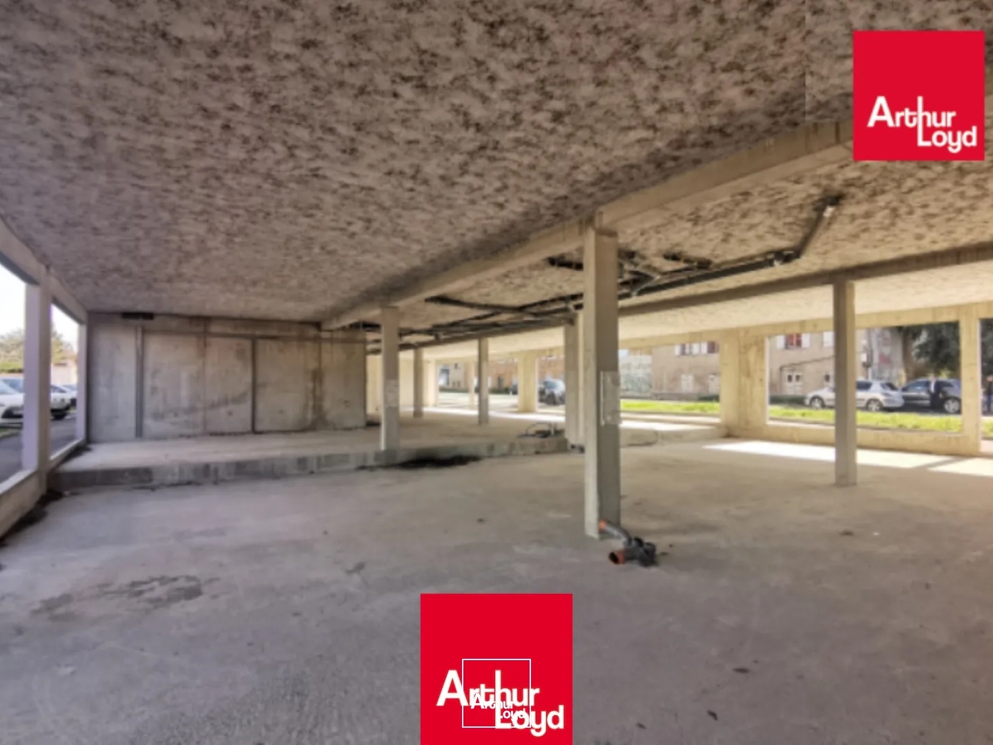 Locaux à vendre - 717m2 - Lentilly (69210)