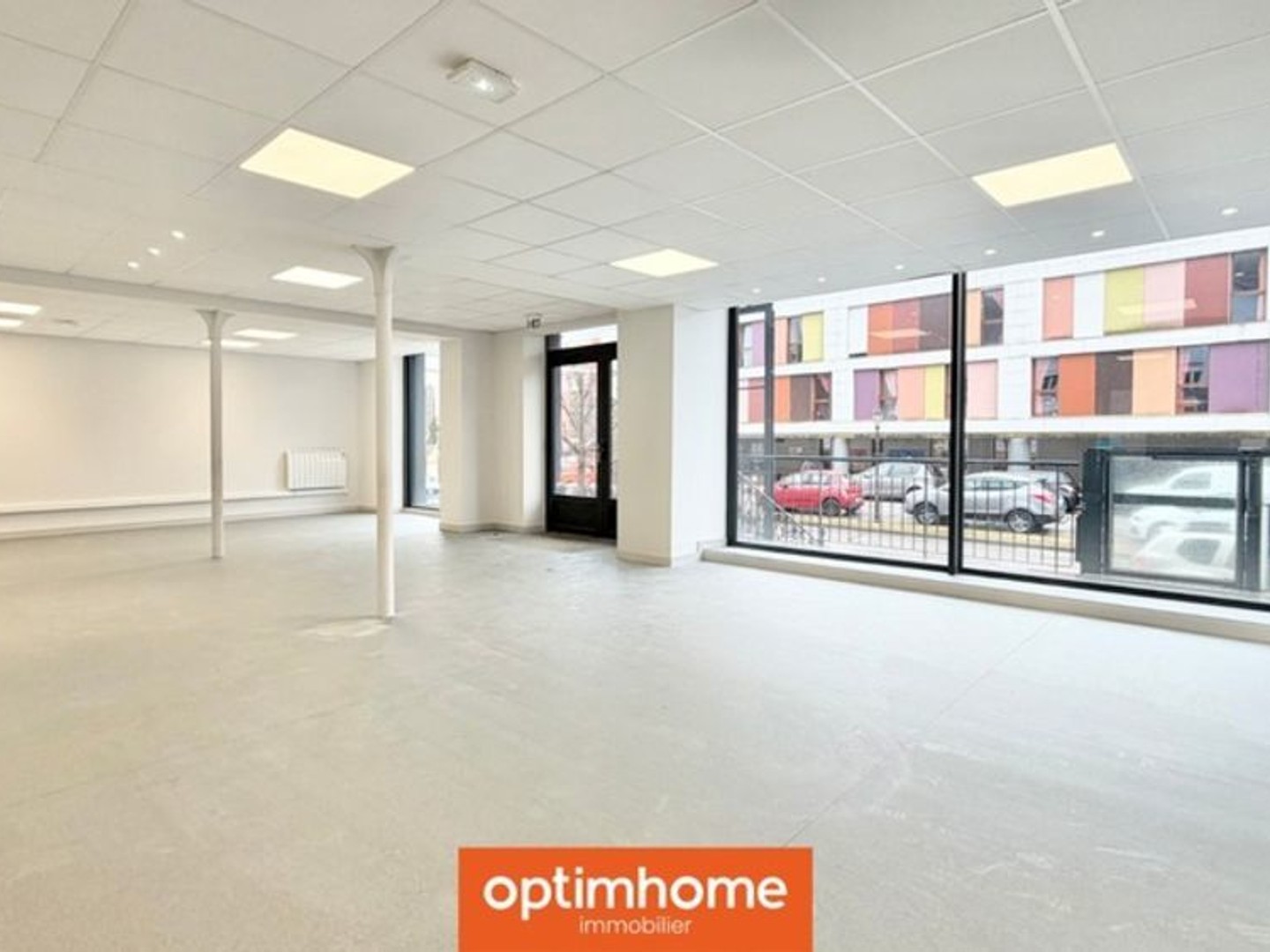 Local commercial 80 m²