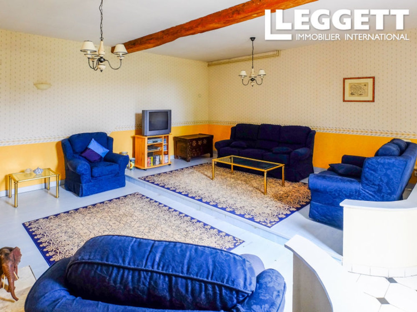 Maison à vendre - 10 pièces - 251m2 - Saint-Pierre-De-J... (17400)