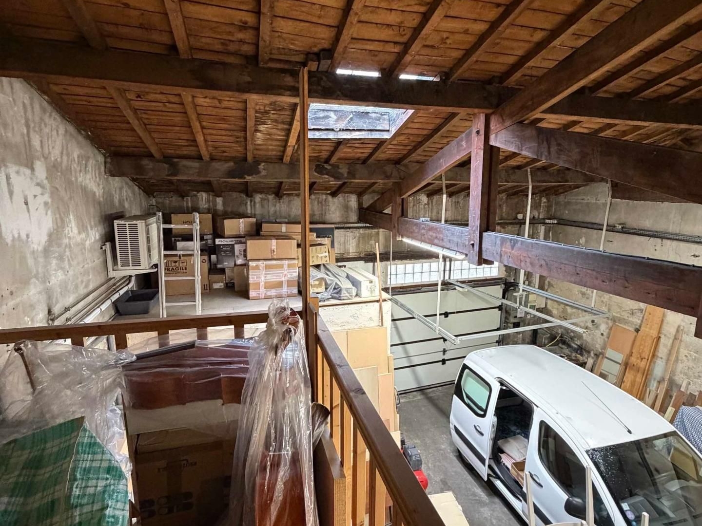 Bureaux à vendre - 4 pièces - 190m2 - Bordeaux (33800)