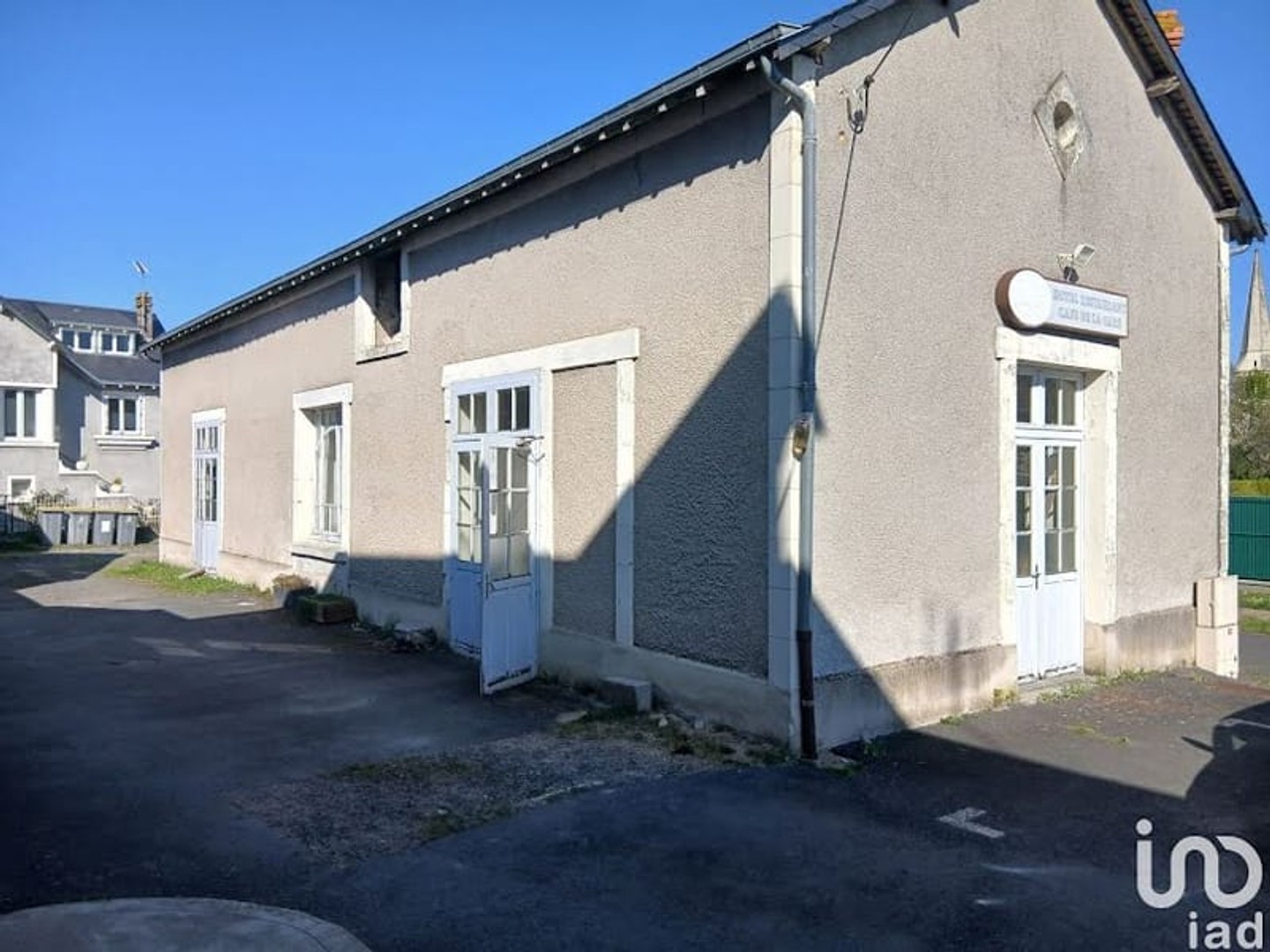 Magasin à vendre - 247m2 - Beuxes (86120)