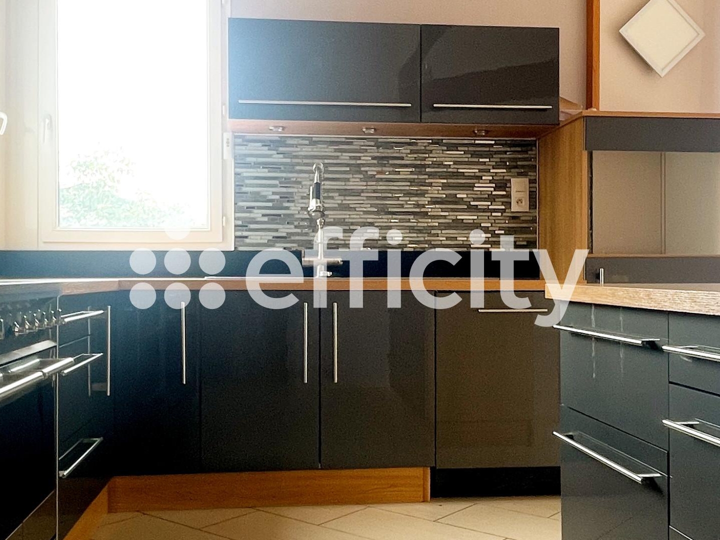 Maison à vendre - 6 pièces - 229m2 - Varilhes (09120)