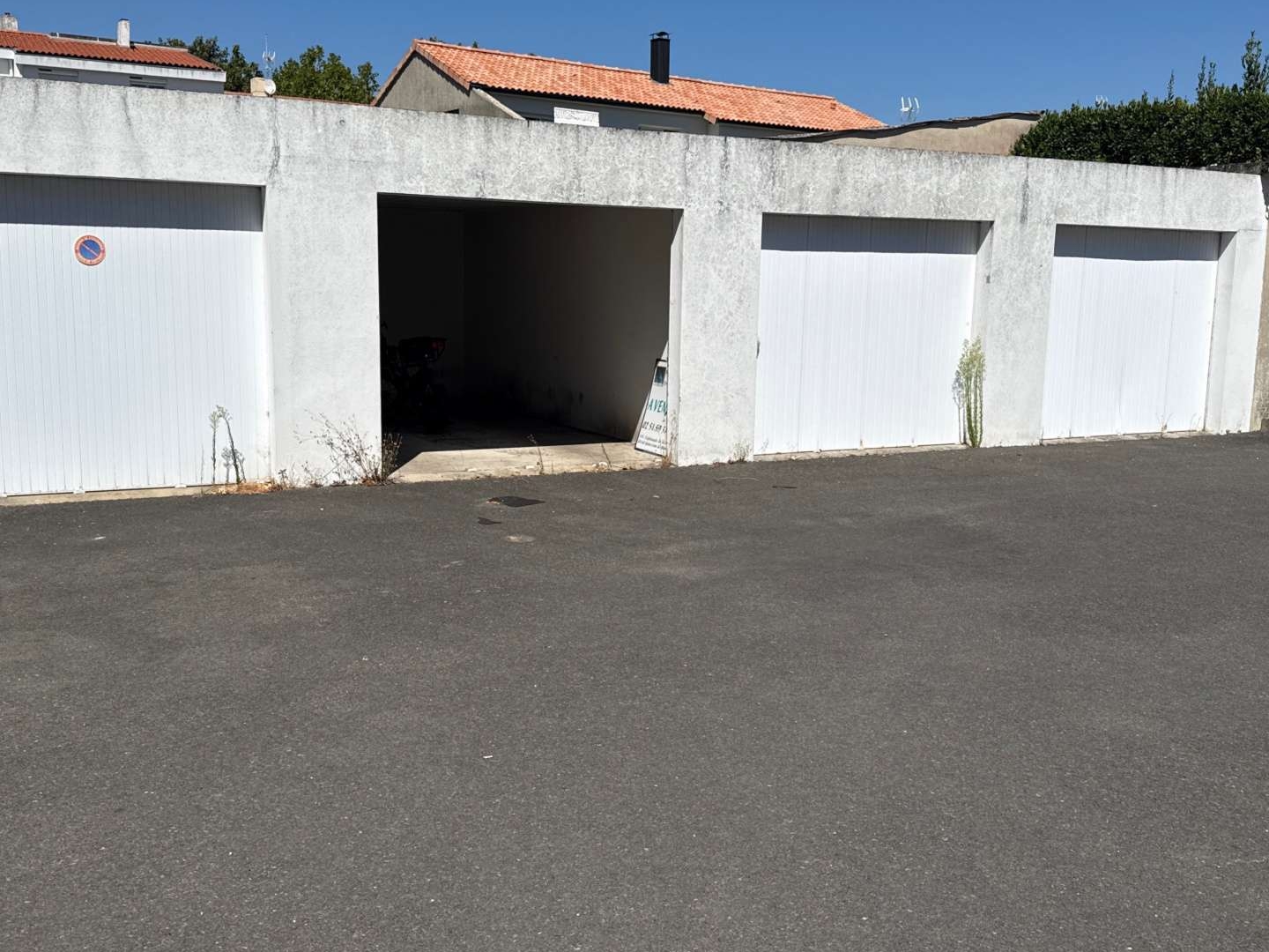 Garage/Parking