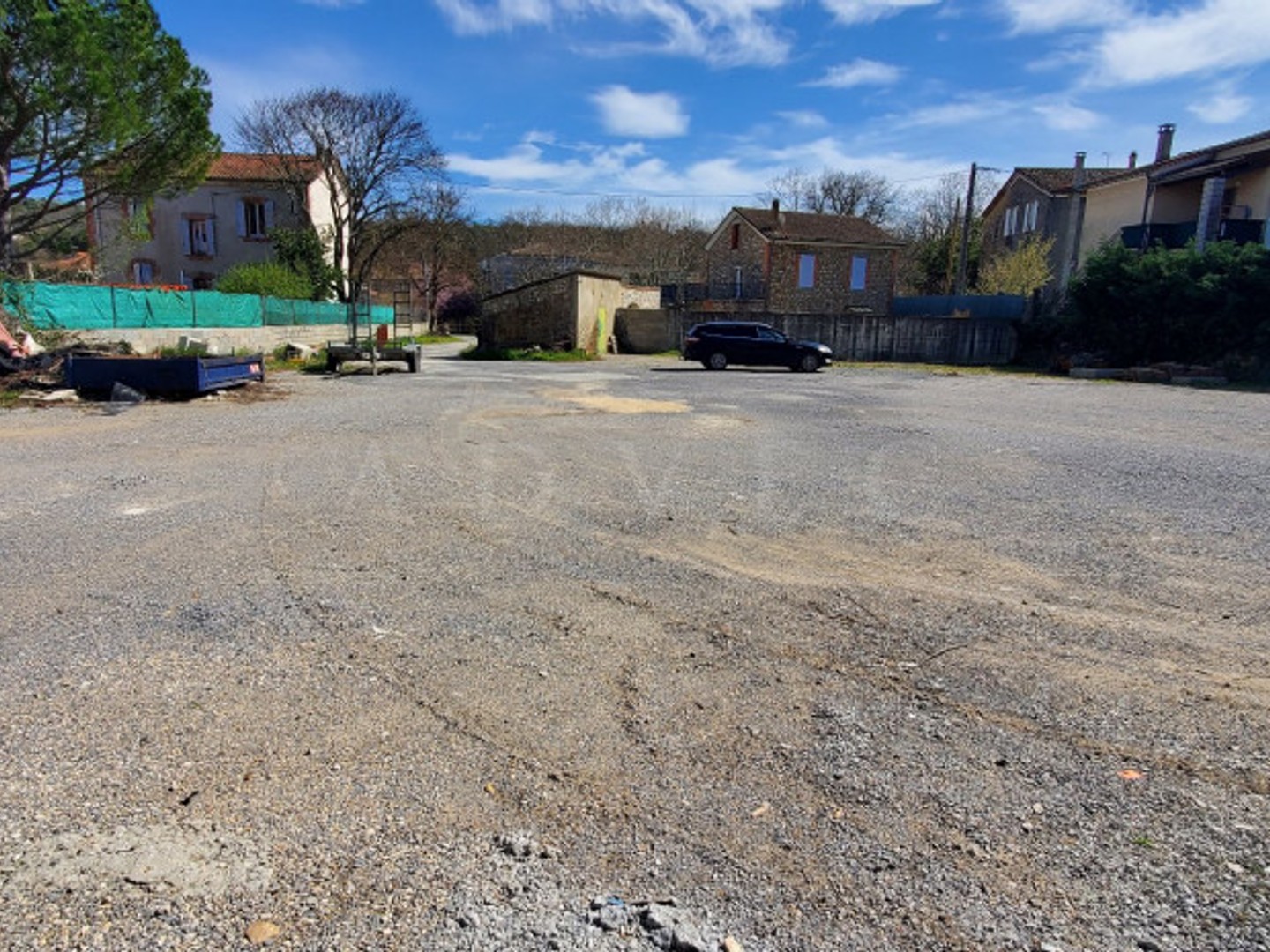 Local 4 pièces 260 m²