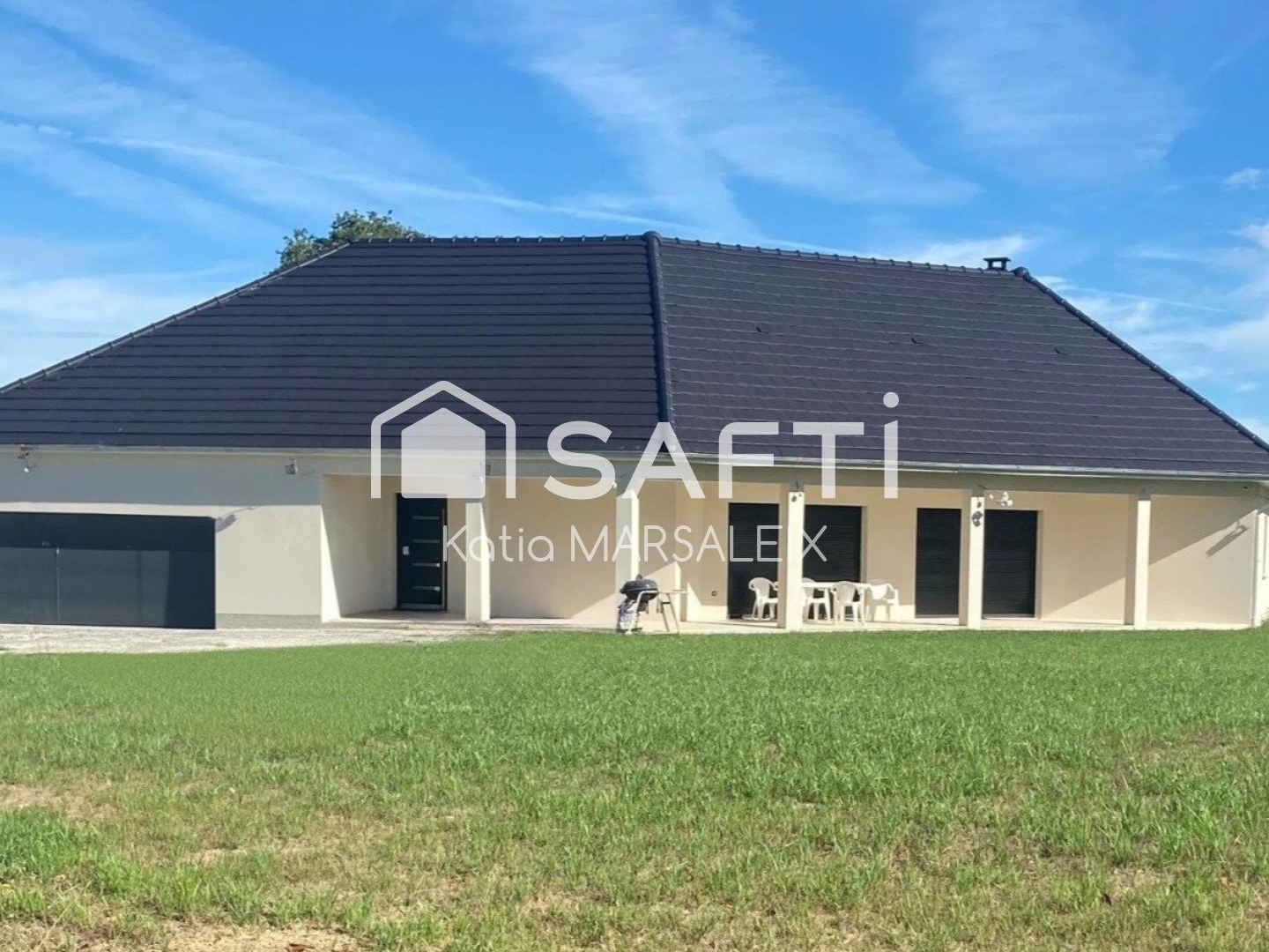 Maison à vendre - 6 pièces - 194m2 - Saint-Denis-De-Jo... (36230)