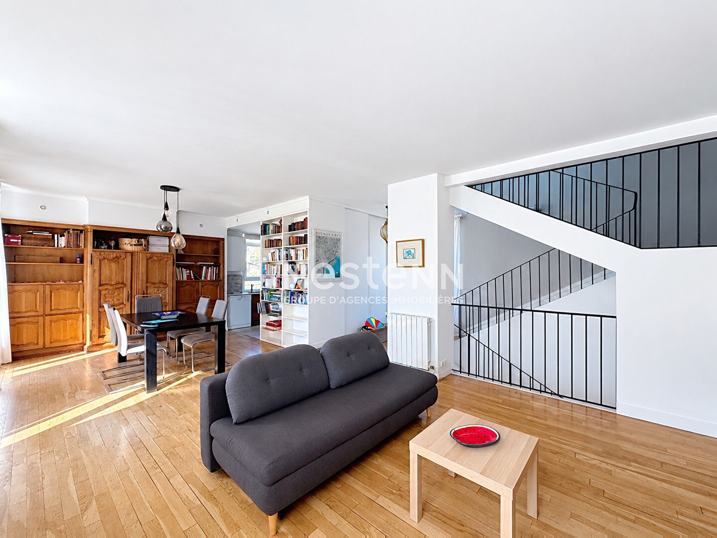 Golfe-Juan Duplex 4 pièces de charme avec vue mer, terrasse et faibles charges