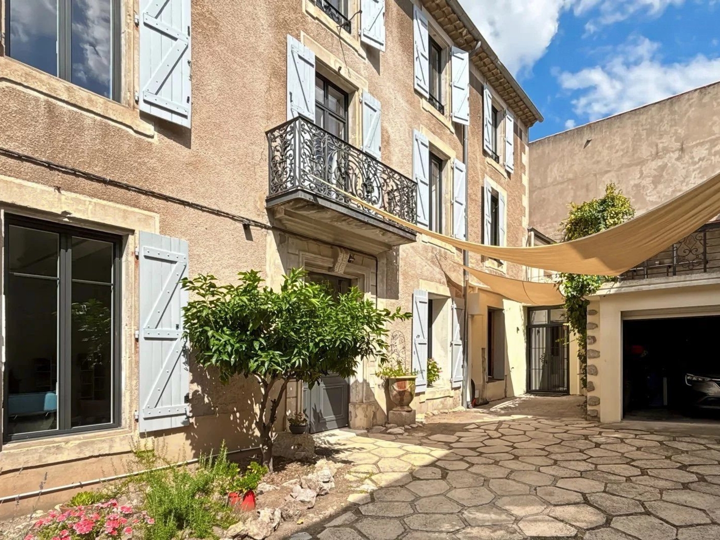 Maison de Maître rénovée 215 m², Piscine, Garage, Cour e