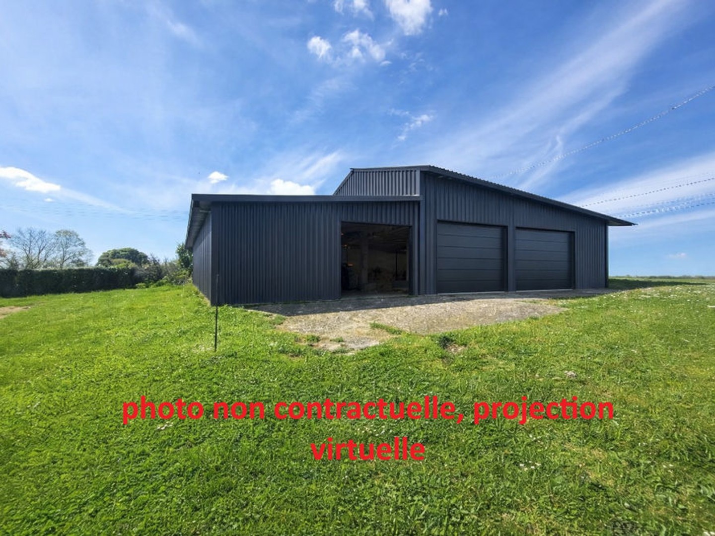 HANGAR sur PARCELLE de 1500 m²