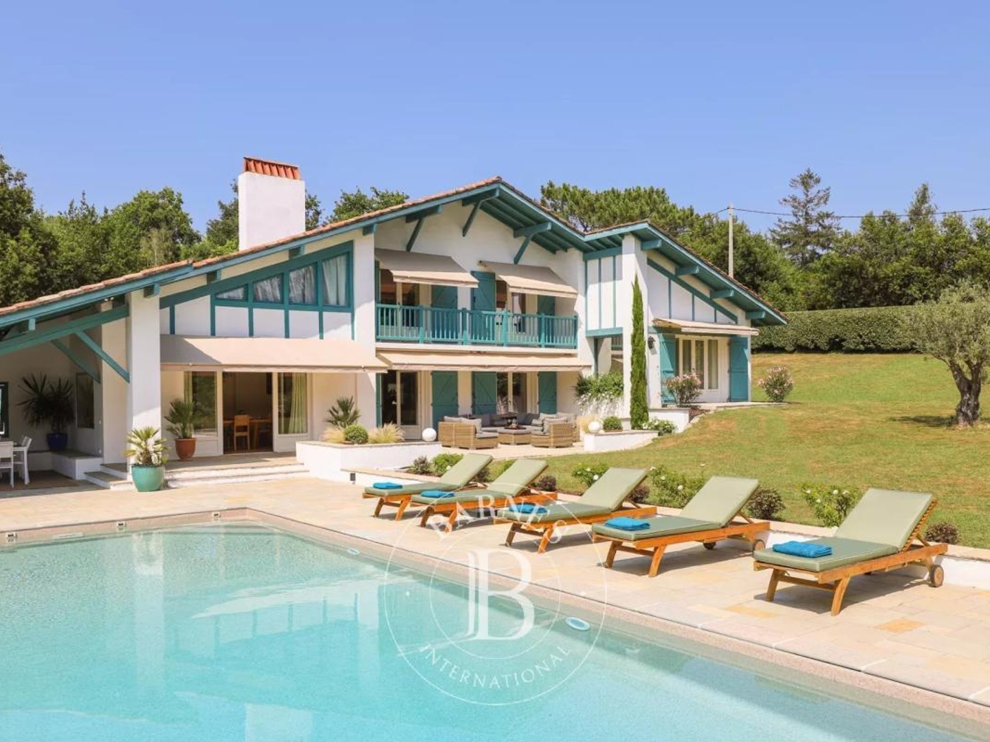 Vends maison - 310 m²