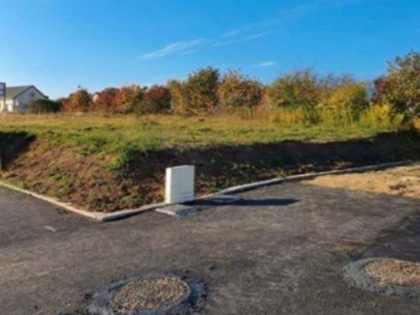 Terrain 653 m²