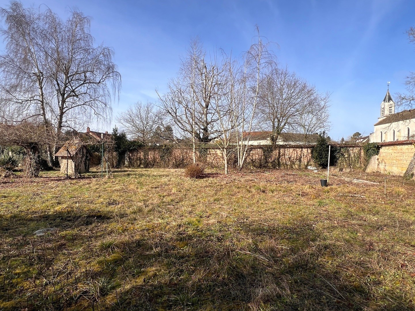 AUTEUIL LE ROI, terrain avec possibilité de réaliser un plain-pied de 370m2.