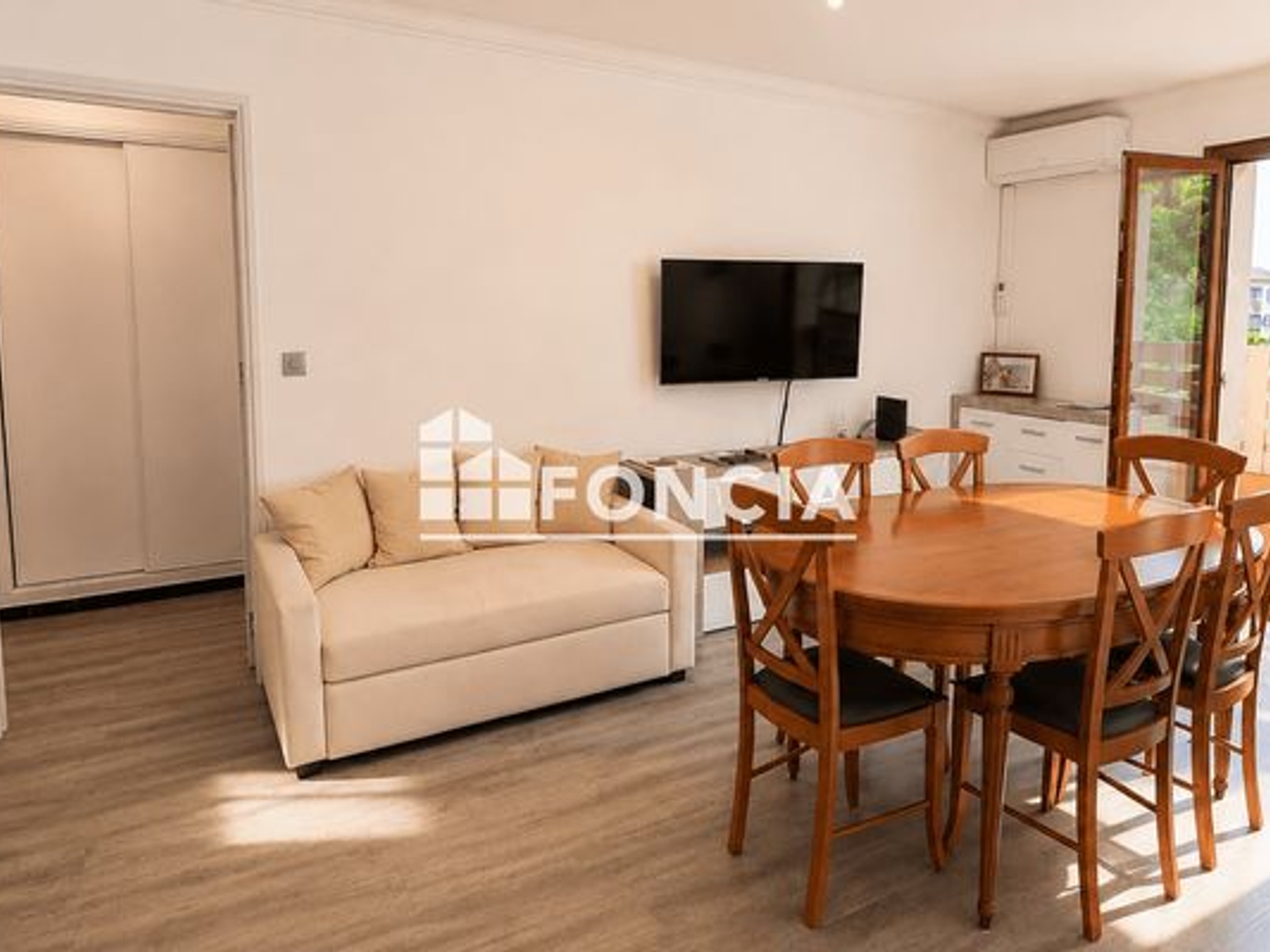 Appartement à vendre - 2 pièces - 47m2 - Fréjus (83600)