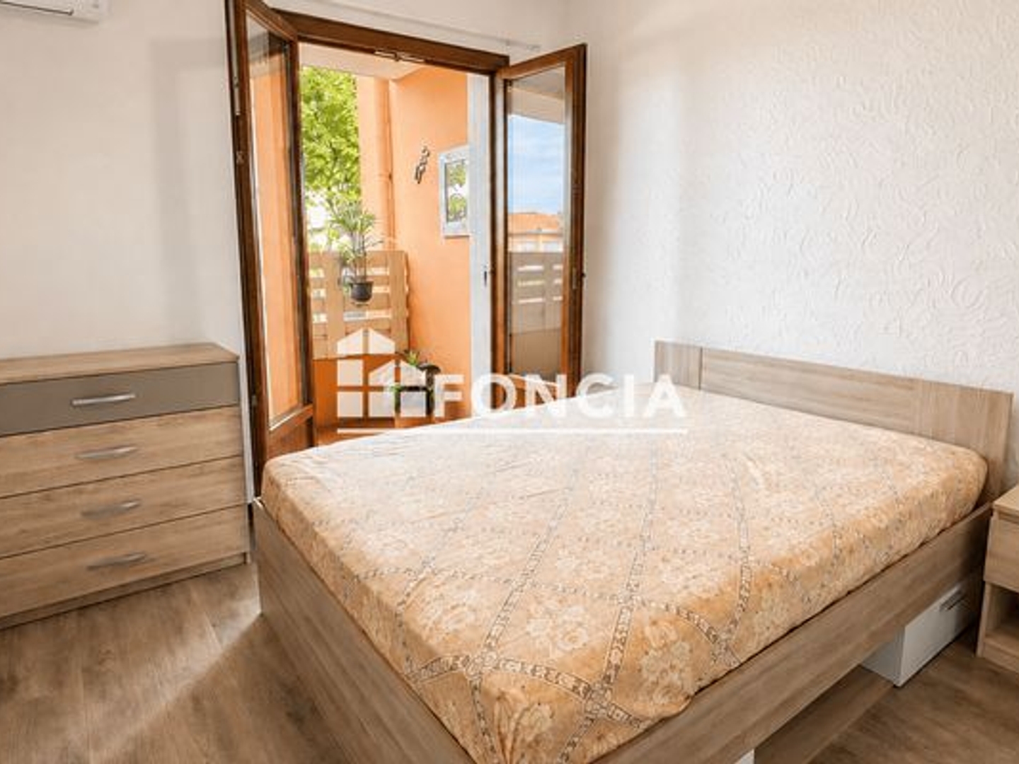 Appartement à vendre - 2 pièces - 47m2 - Fréjus (83600)