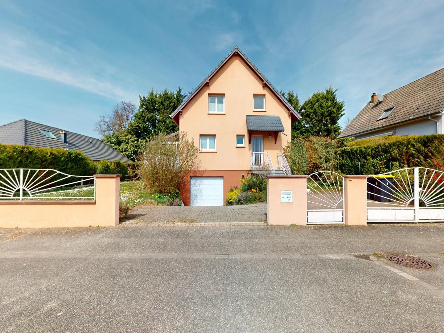 Maison familiale en impasse avec sous-sol complet sur 6,45 ares Heimsbrunn