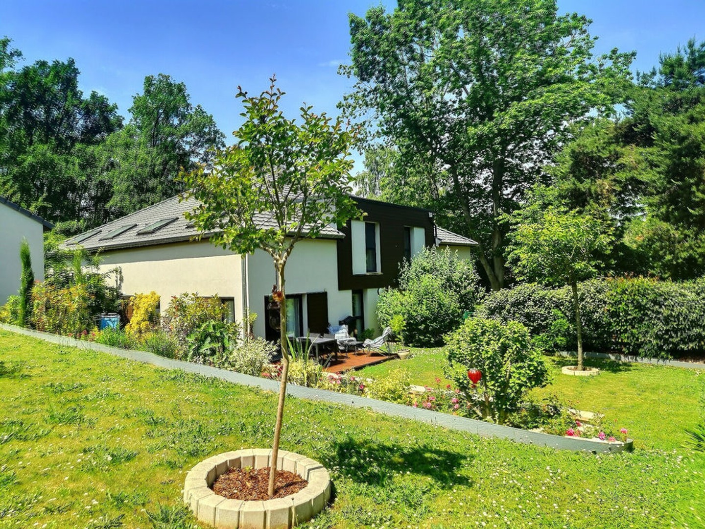 MAGNIFIQUE MAISON - 4 pièces - 94 m2 - ST- REMY L'HONORE