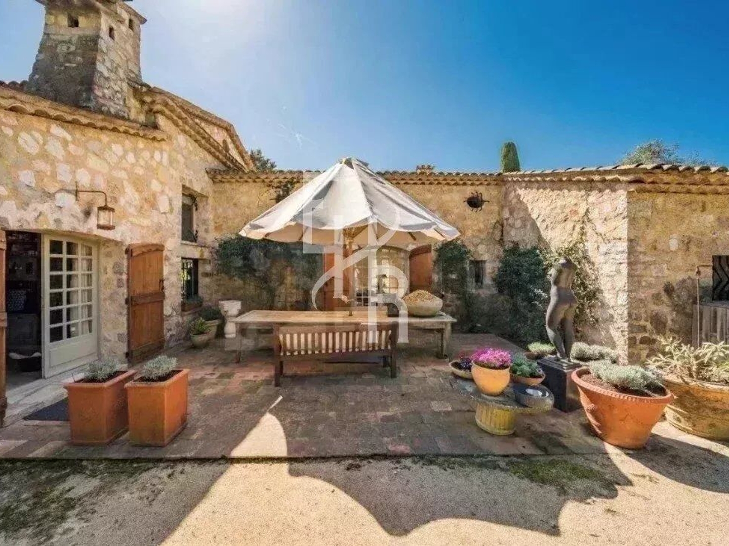 Maison à vendre - 8 pièces - 293m2 - Mougins (06250)