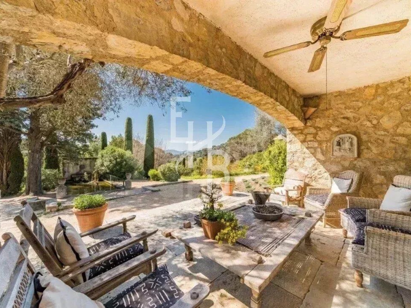 Maison à vendre - 8 pièces - 293m2 - Mougins (06250)