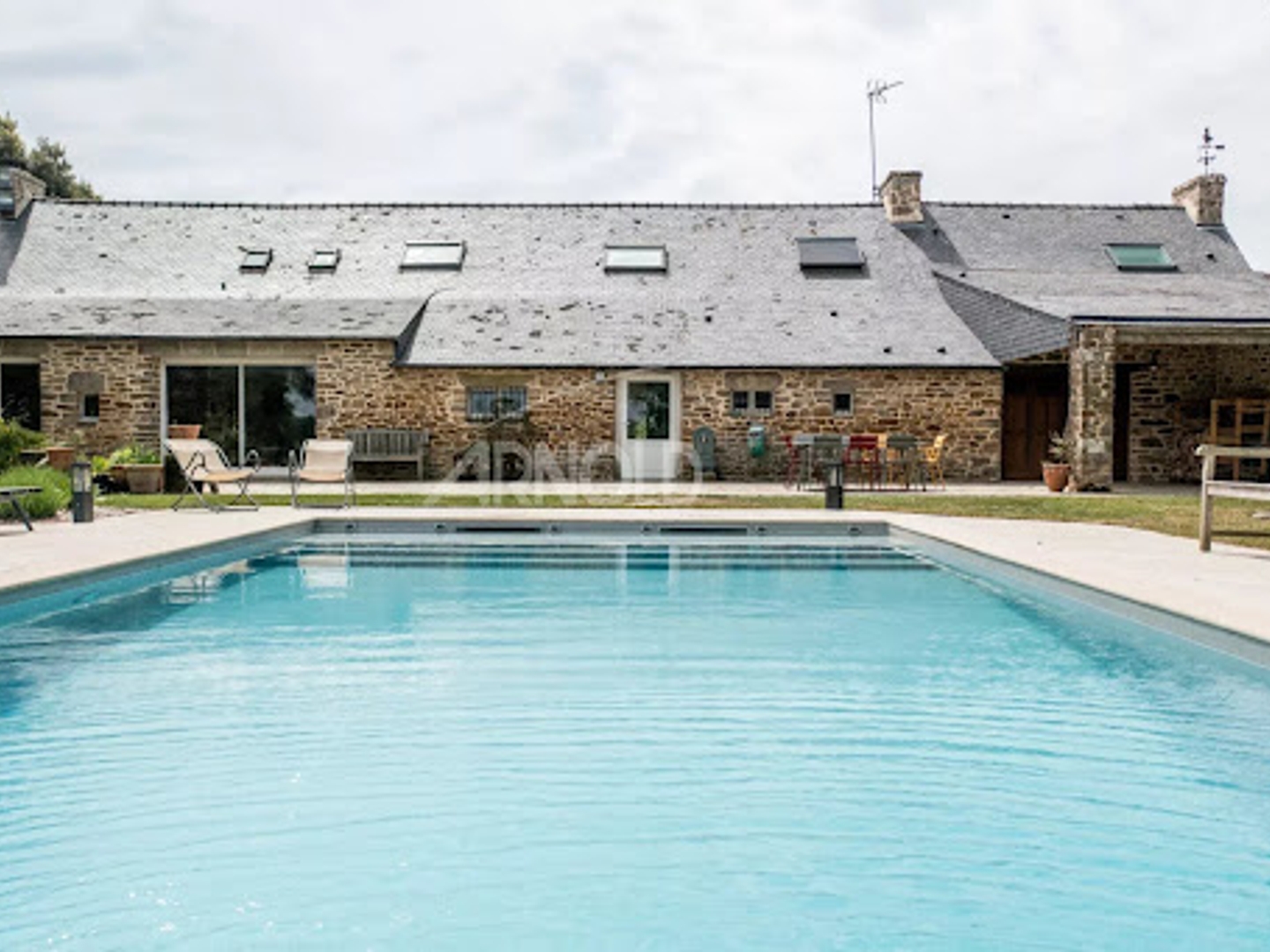 Maison à vendre - 11 pièces - 243m2 - Baden (56870)