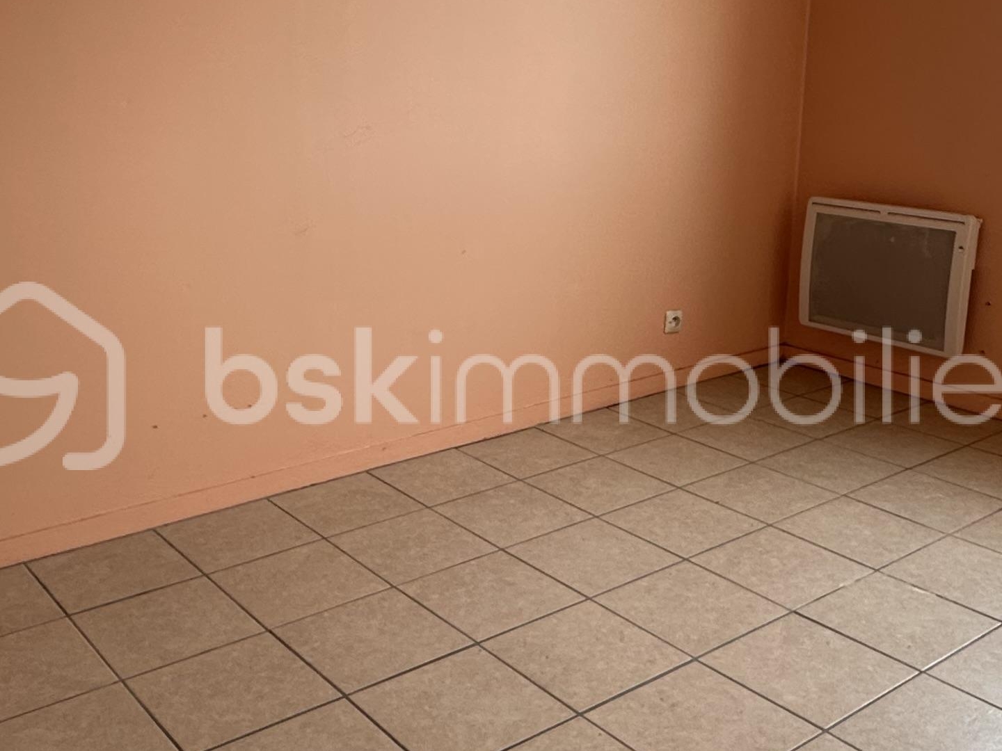 Maison à vendre - 17 pièces - 72m2 - Villeneuve-Sur-Yonne (89500)
