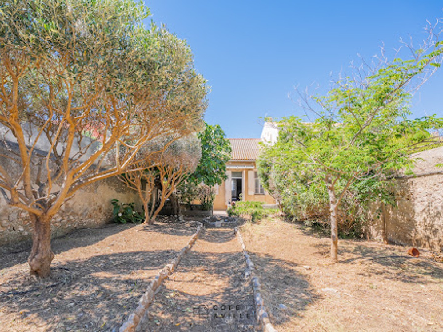 Maison 5 pièces 180 m²