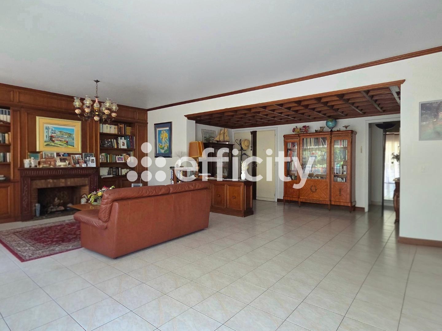 Appartement à vendre - 4 pièces - 145m2 - Marseille 8e (13008)