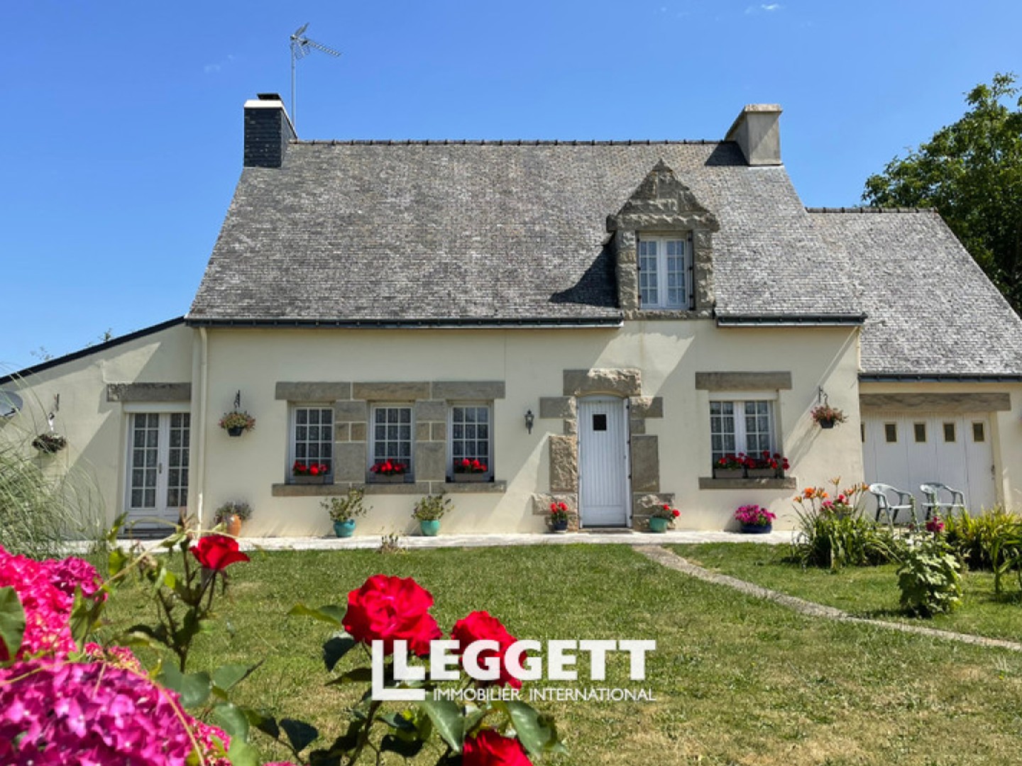 maison 9 pièce(s), COËTLOGON