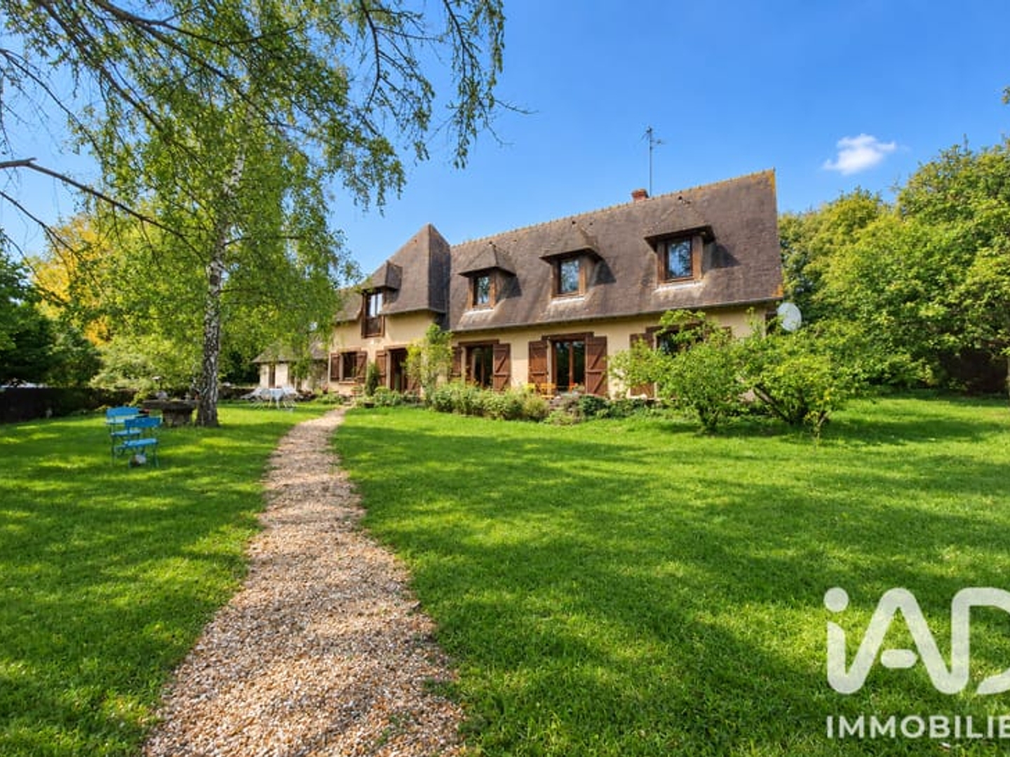 Maison 9 pièces 218 m²