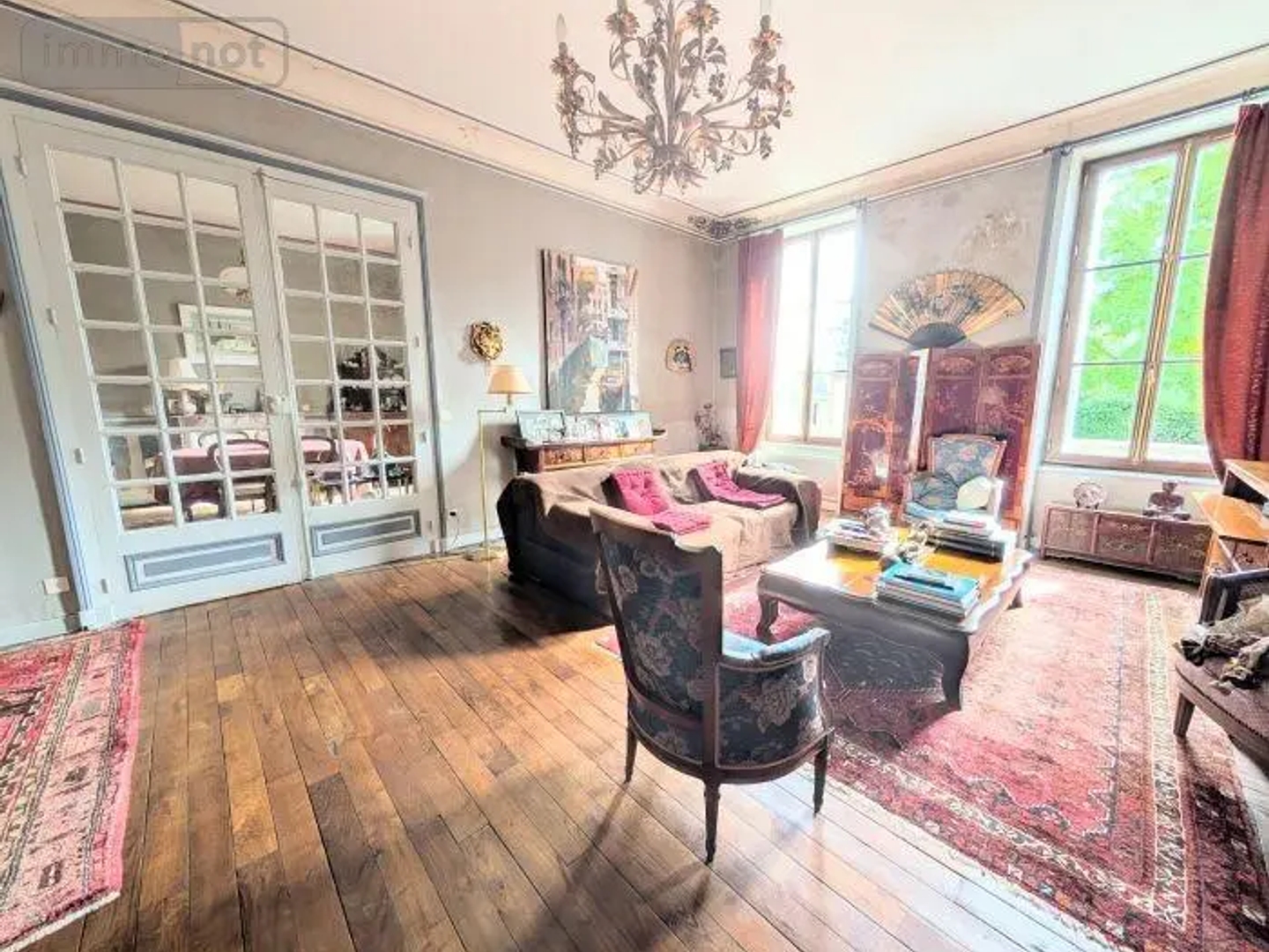 Maison 5 pièces 242 m²