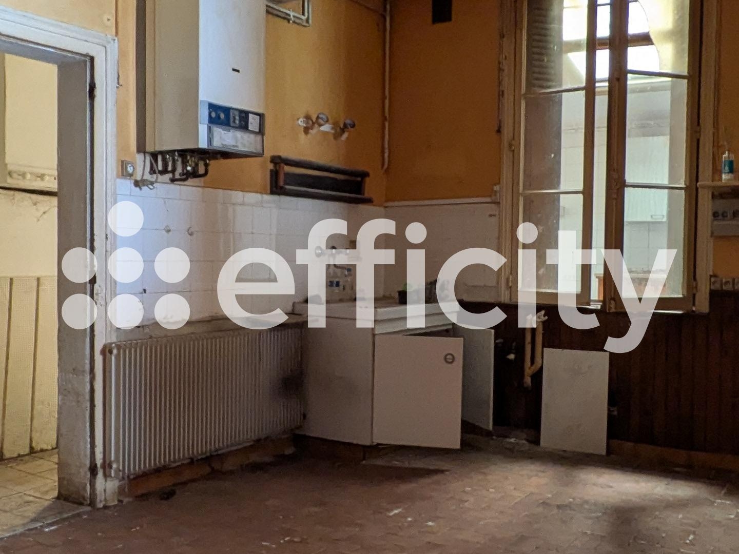 Immeuble à vendre - 180m2 - Cinq-Mars-La-Pile (37130)