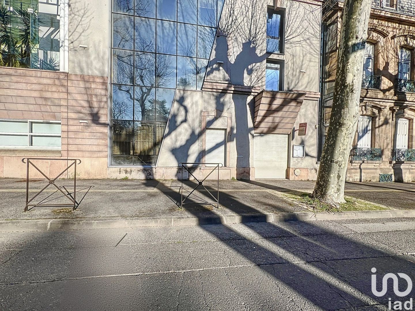 Local commercial 3 pièces 500 m²