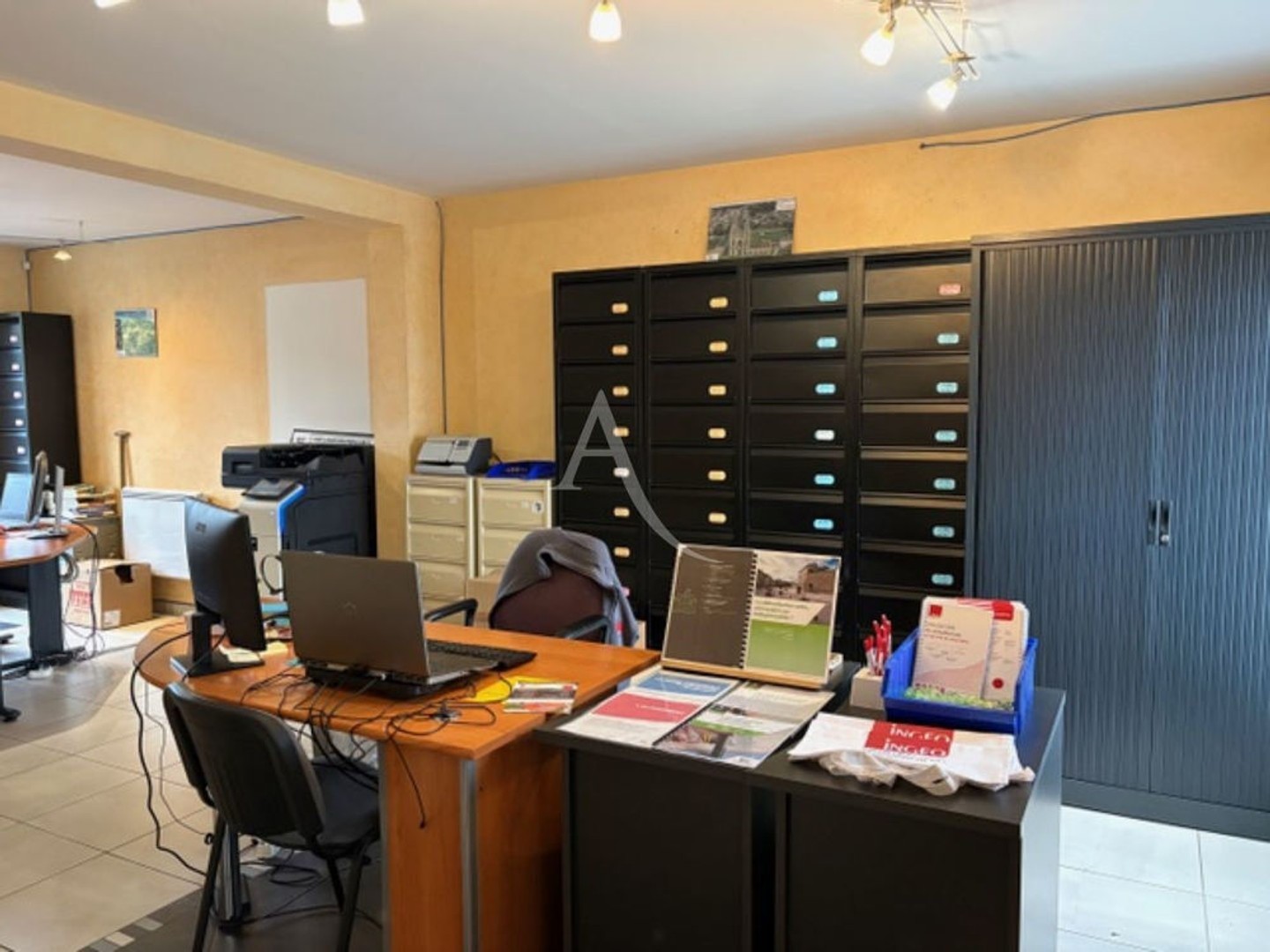 LOCAL COMMERCIAL - SOISSONS -
