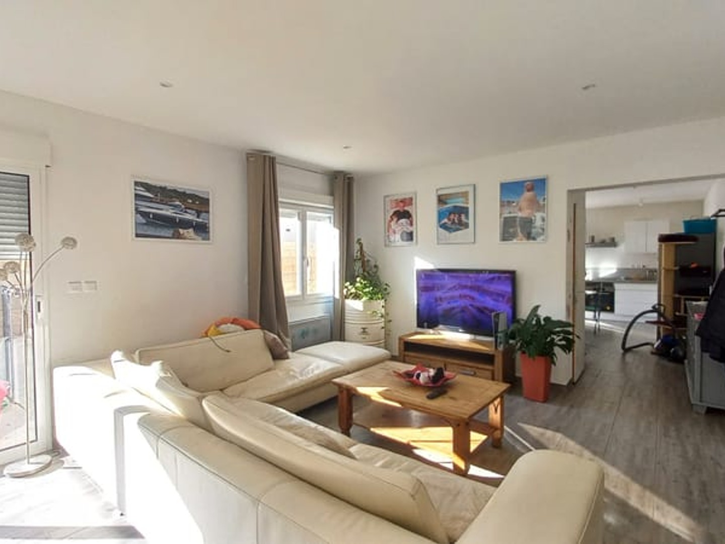 Nissan-lez-Enserune, villa T4 R+1 garage.