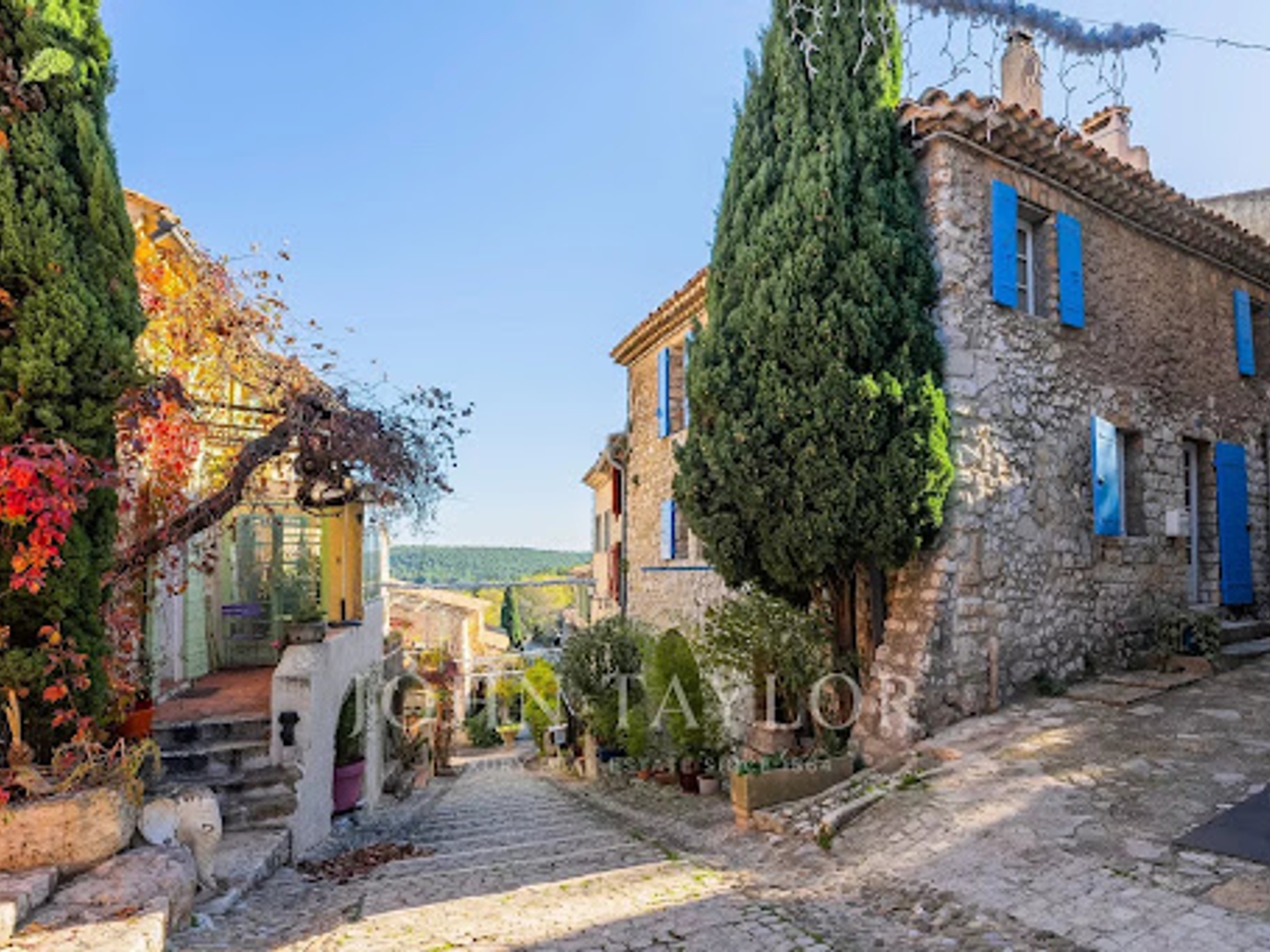 Maison à vendre - 4 pièces - 128m2 - Ventabren (13122)