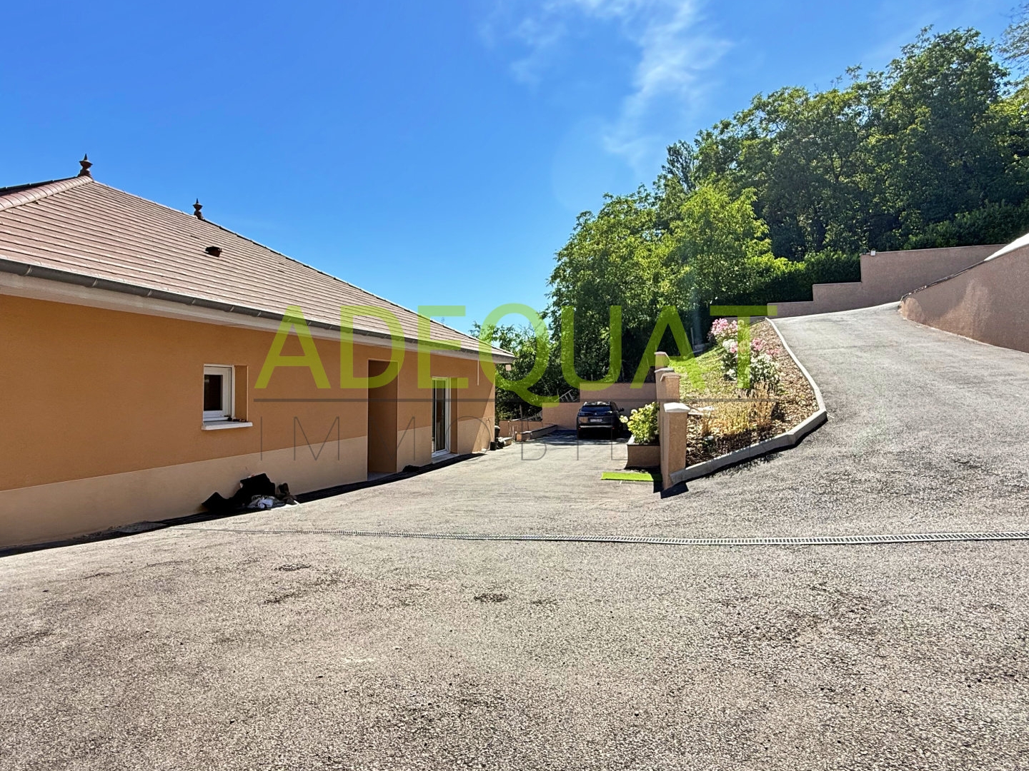 Maison à vendre - 7 pièces - 260m2 - Cessieu (38110)