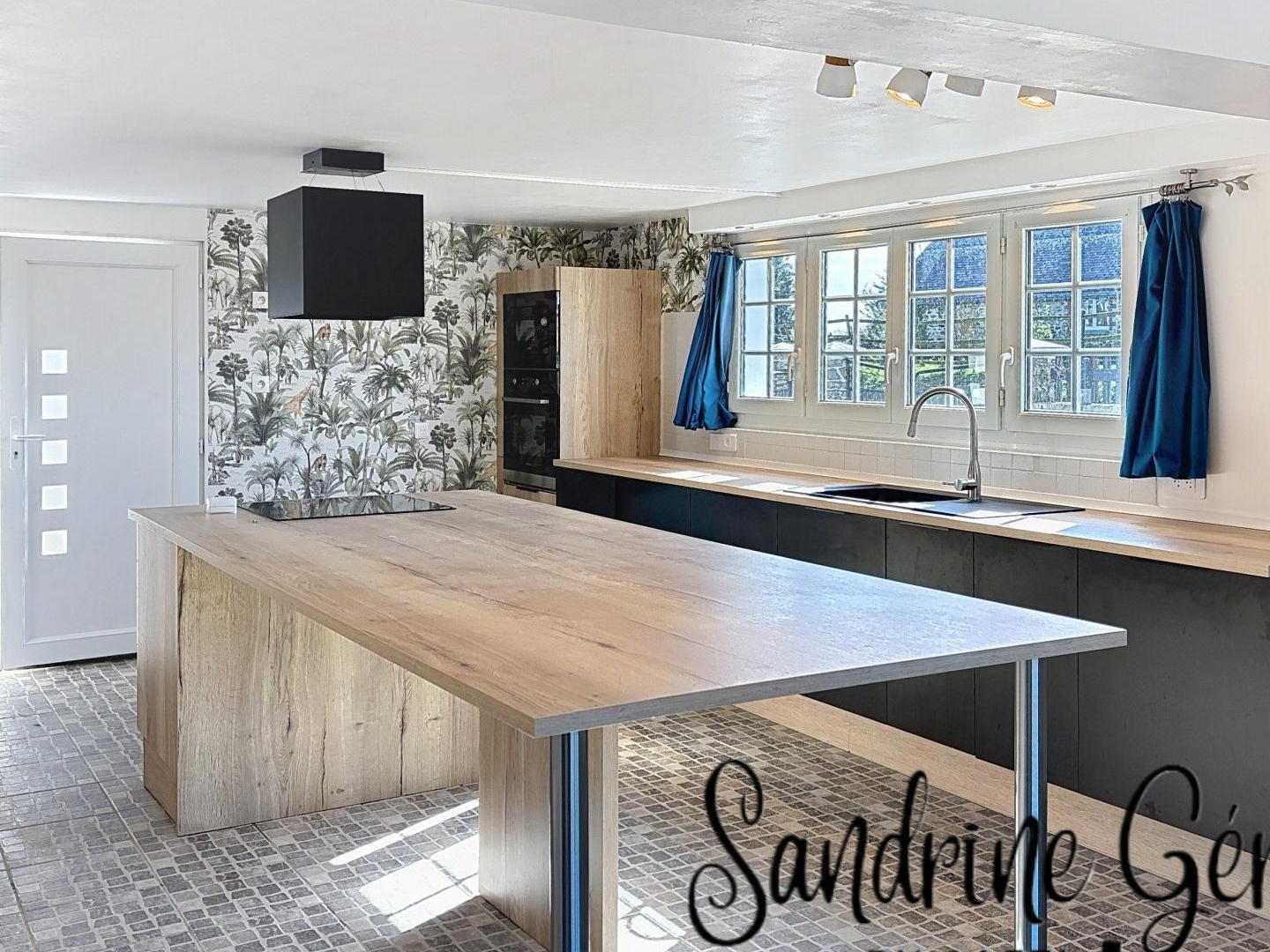 Maison à vendre - 8 pièces - 193m2 - Saint-Aignan-Sur-Roë (53390)