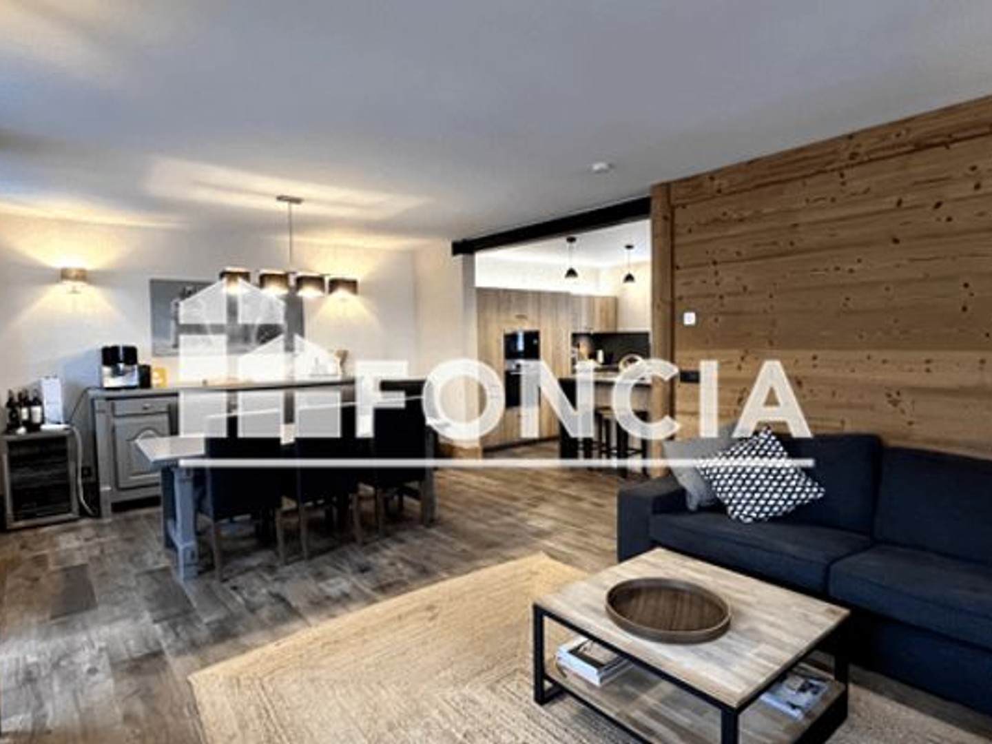 Maison 12 pièces 275 m²