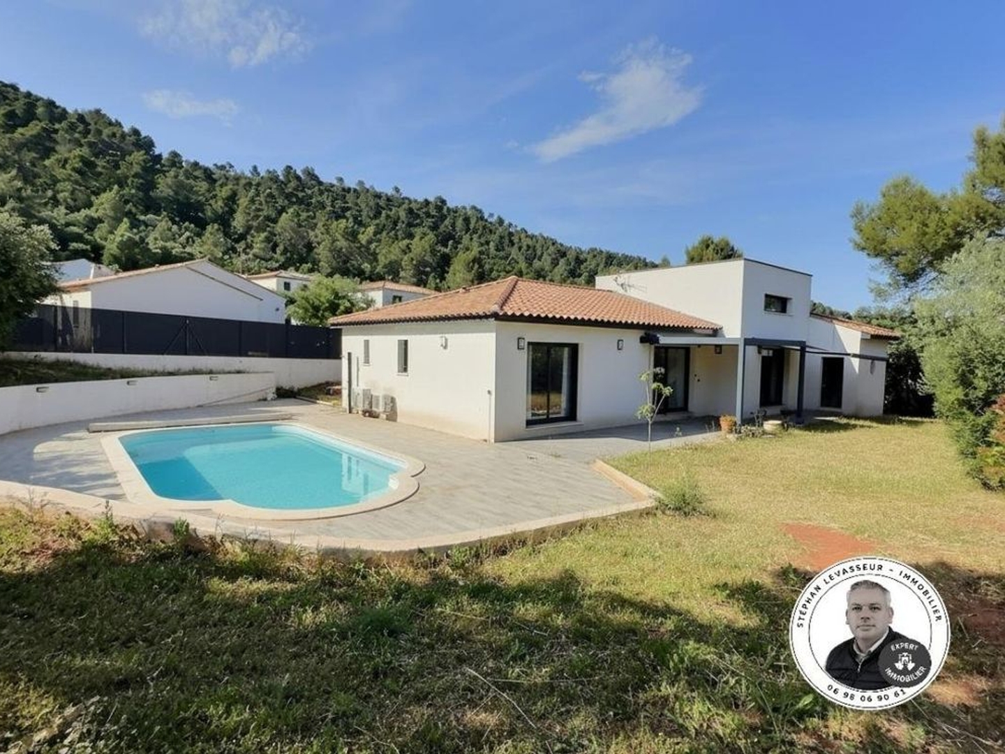 Maison à vendre - 5 pièces - 110m2 - Le Luc (83340)