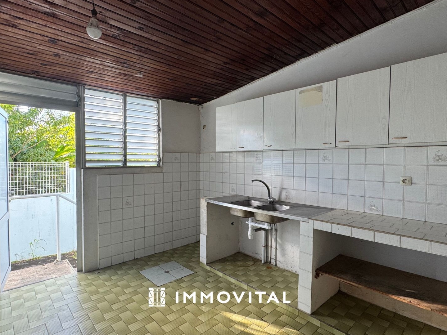 Maison à vendre - 3 pièces - 74m2 - Basse-Terre (97100)