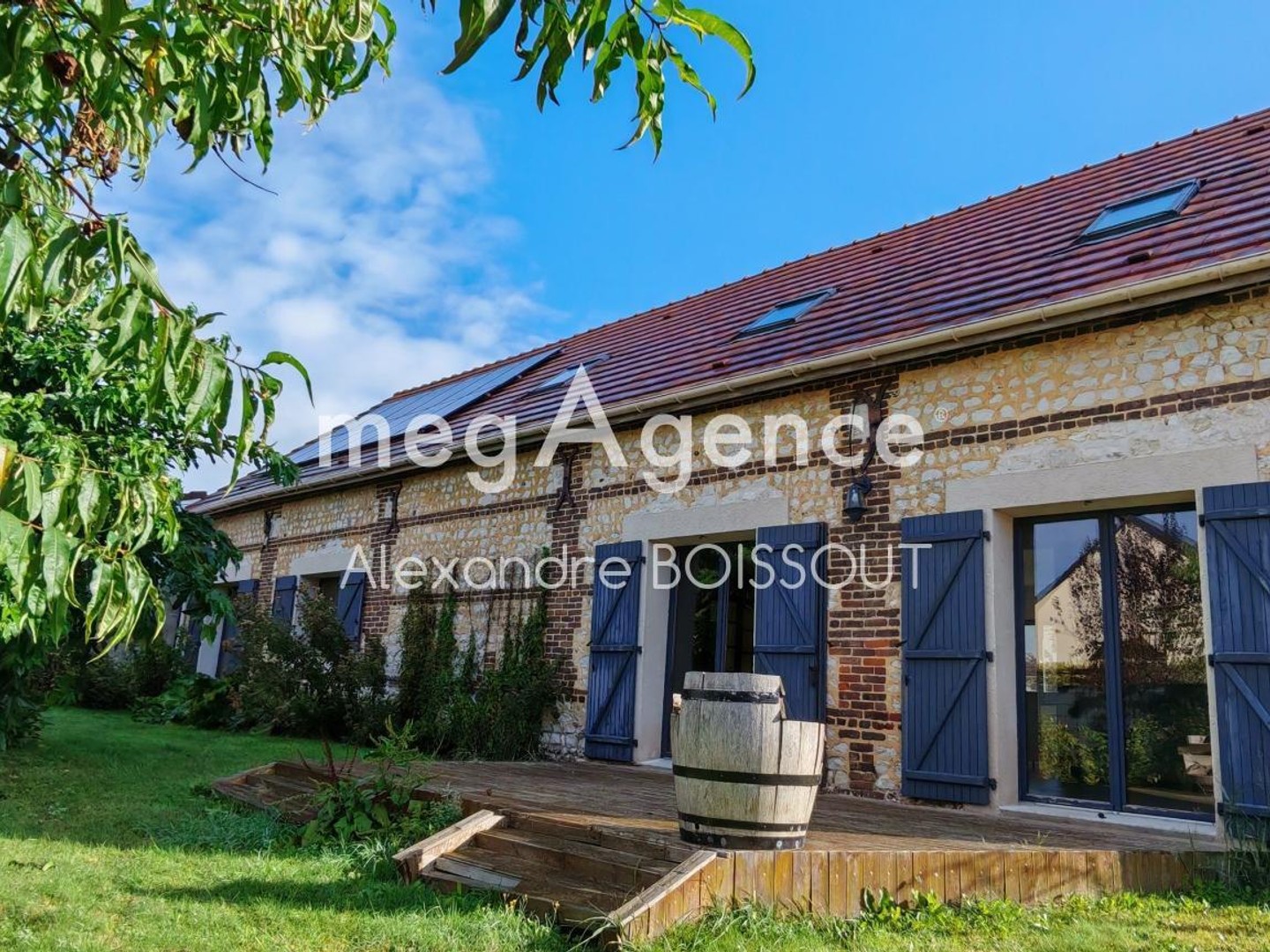 Maison à vendre - 4 pièces - 219m2 - Romilly-Sur-Andelle (27610)