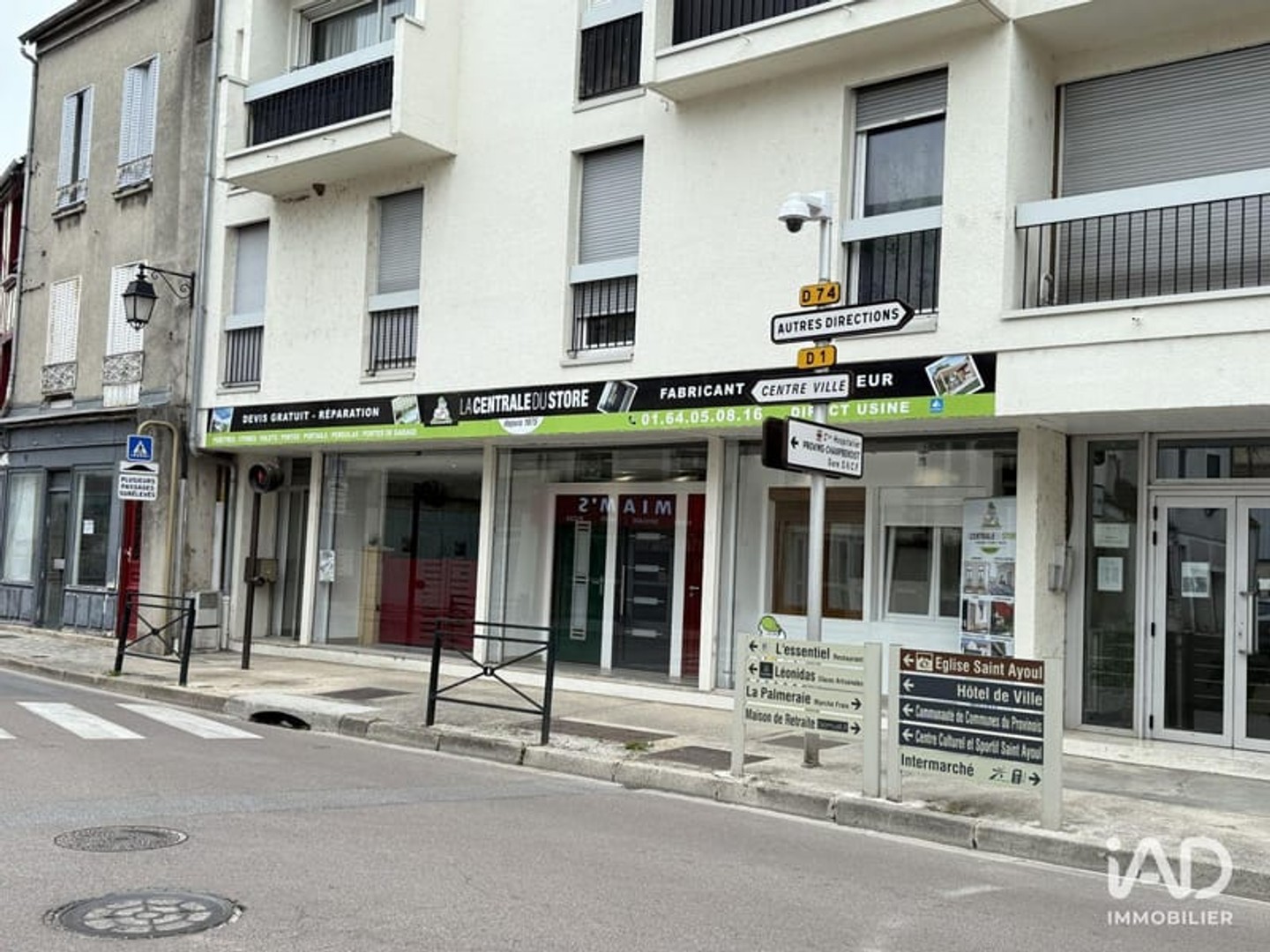 Immeuble commercial 58 m²