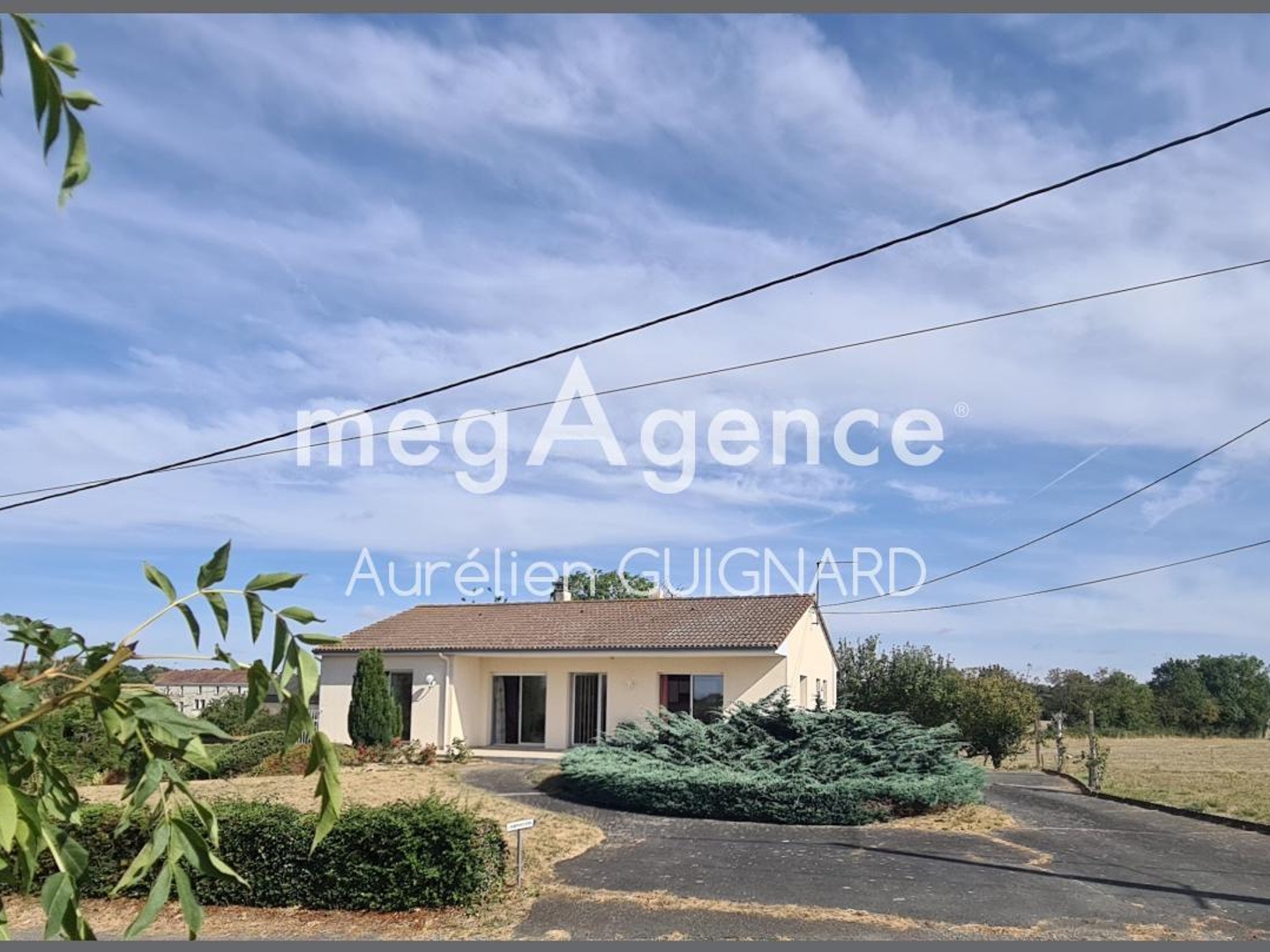 Maison à vendre - 8 pièces - 124m2 - Courlay (79440)