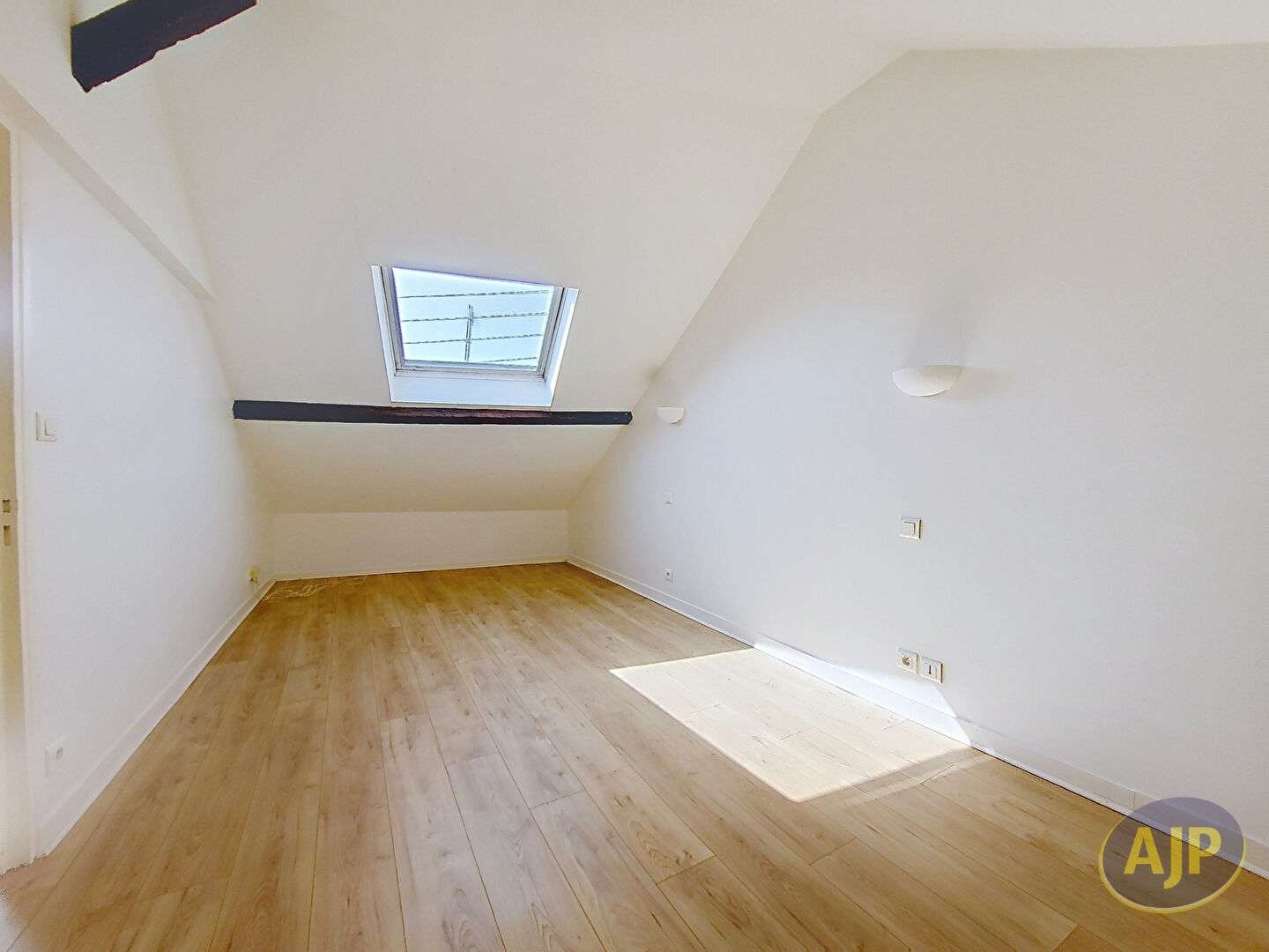 Appartement 7 pièces 180 m²