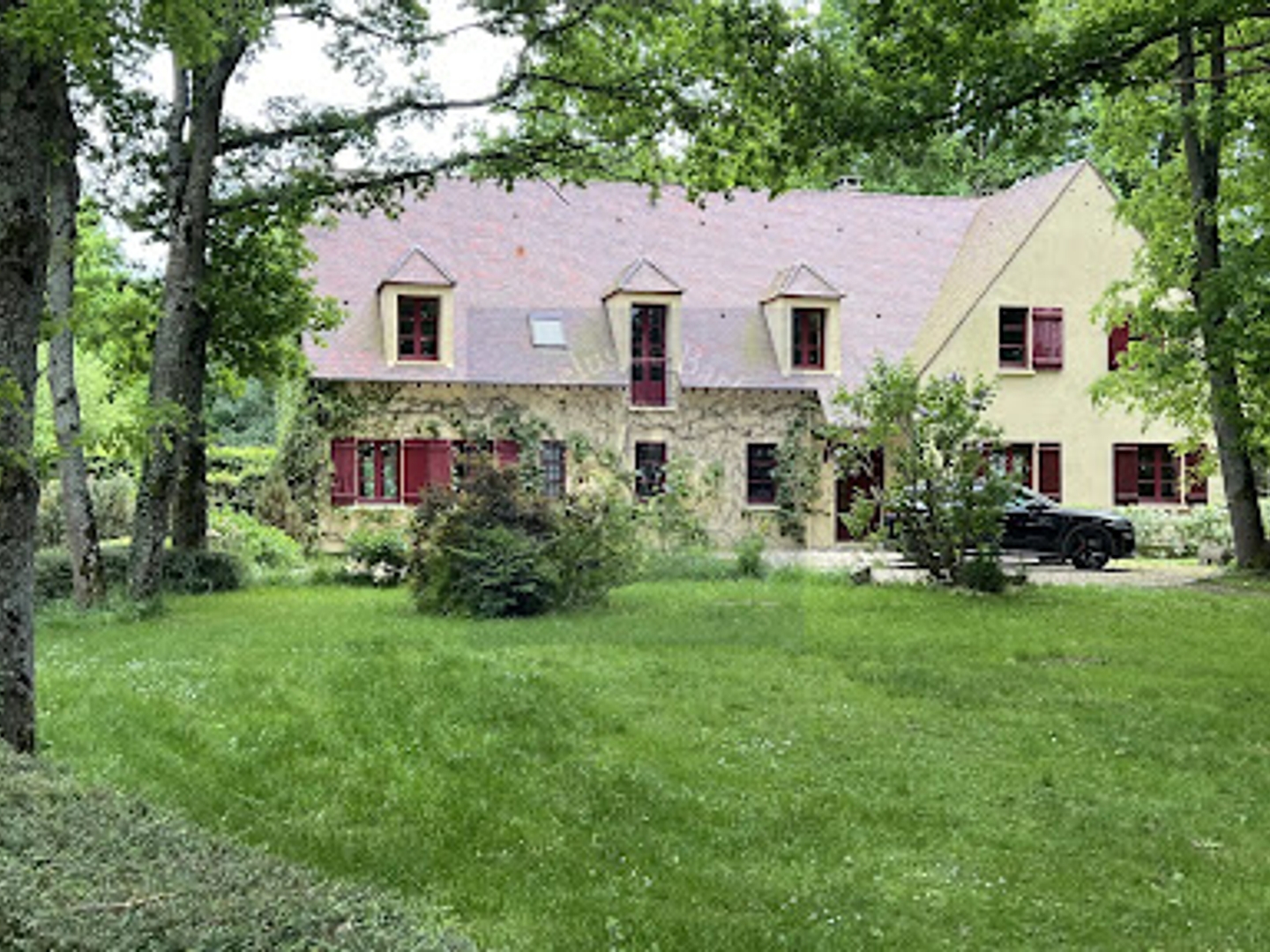 Maison 7 pièces 316 m²