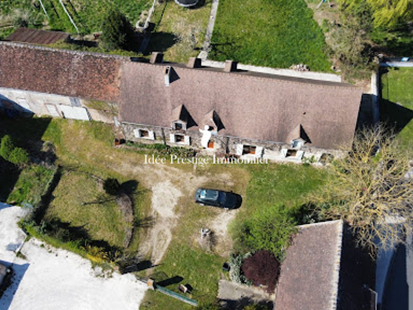 Maison 8 pièces 241 m²