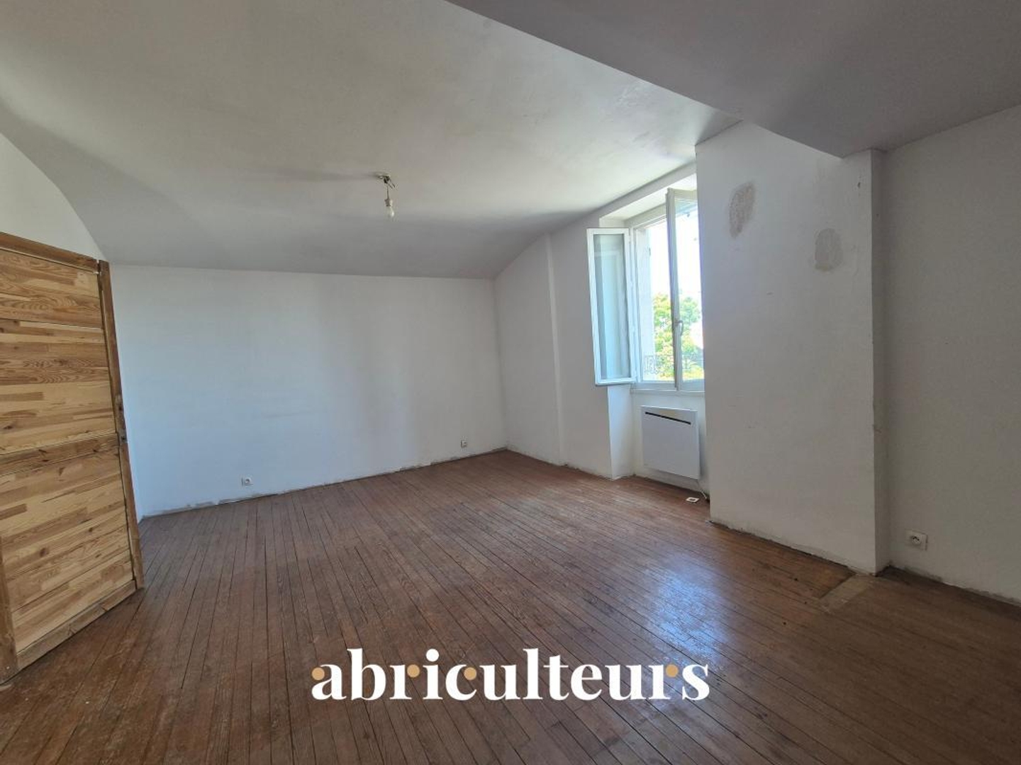 Maison à vendre - 7 pièces - 164m2 - Jarnac (16200)