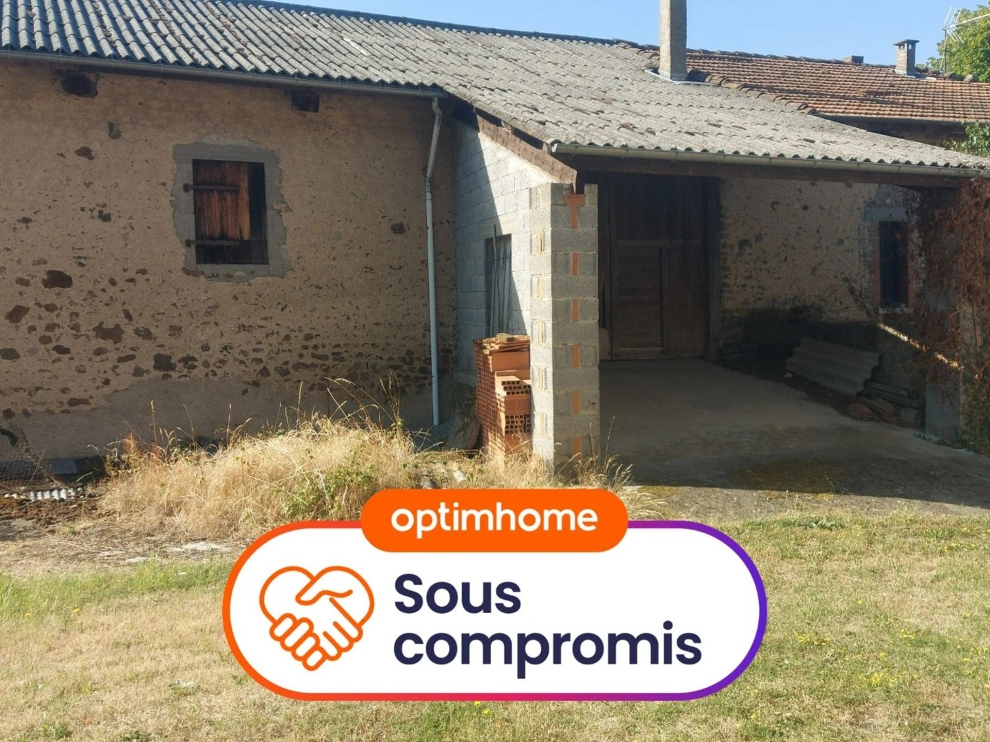 Ensemble immobilier de caractère à rénover, avec grange, au coeur de la nature - Le Vernet-la-Varenne