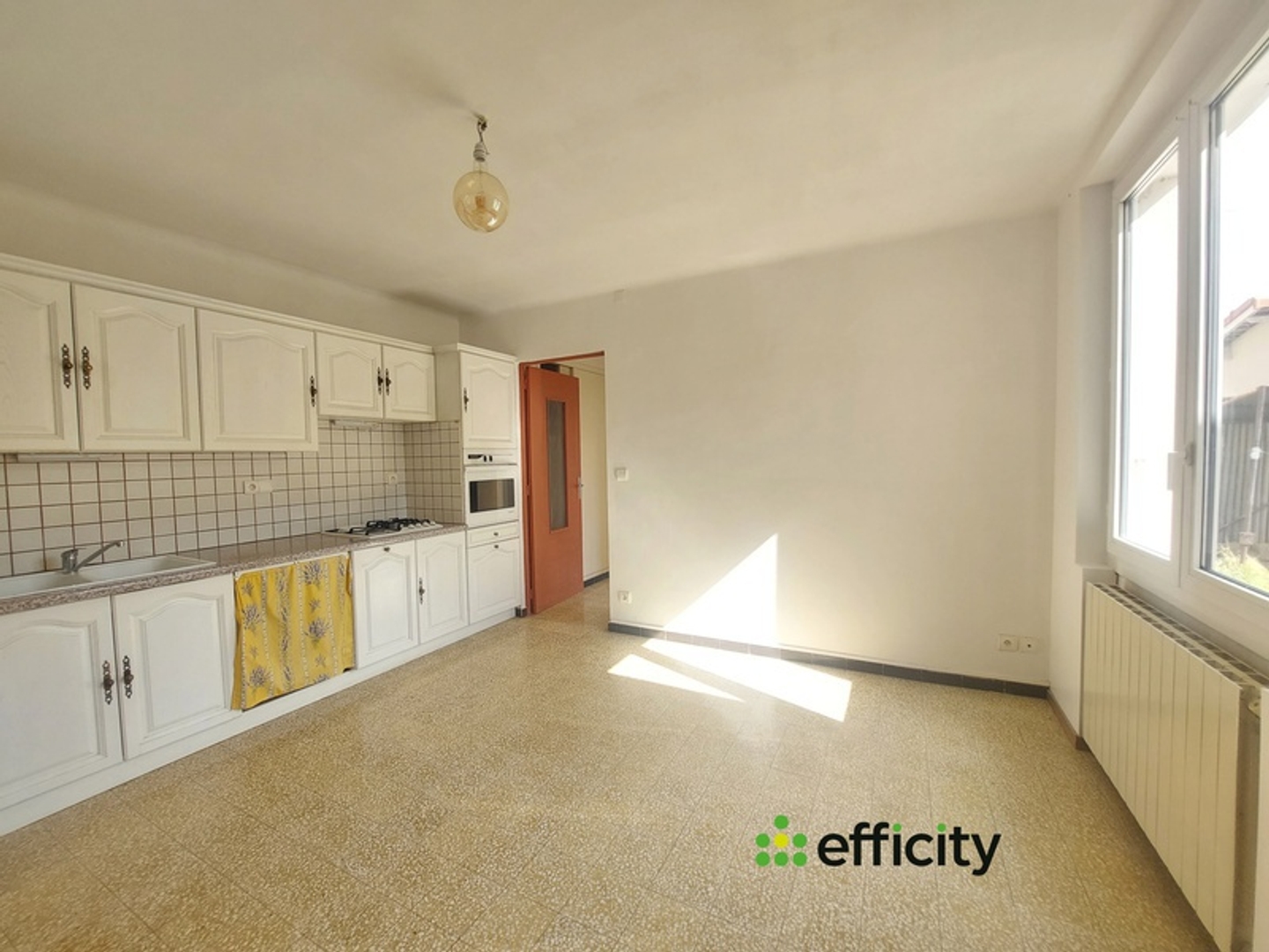 Maison à vendre - 4 pièces - 75m2 - Château-Arnoux-Sa... (04160)